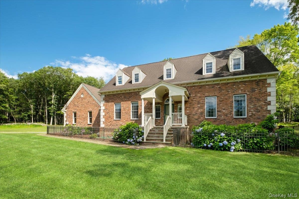 46 Skyhigh Road, Putnam Valley