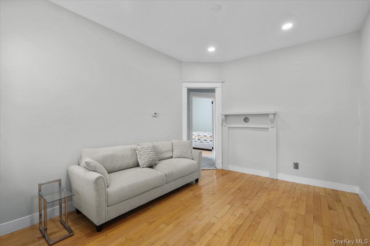 75 Dartmouth Avenue thumbnail 6