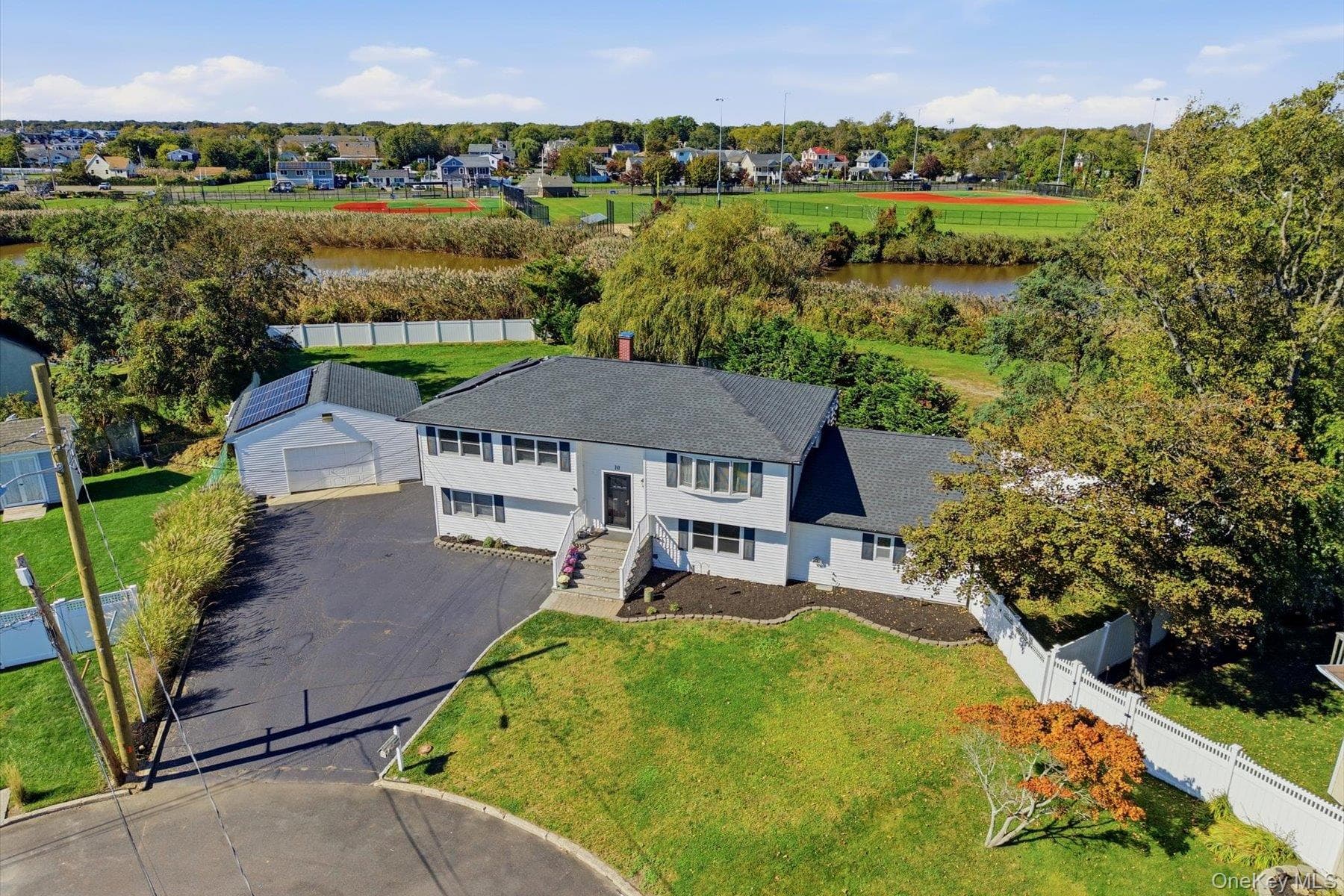 10 Gale Court thumbnail 3