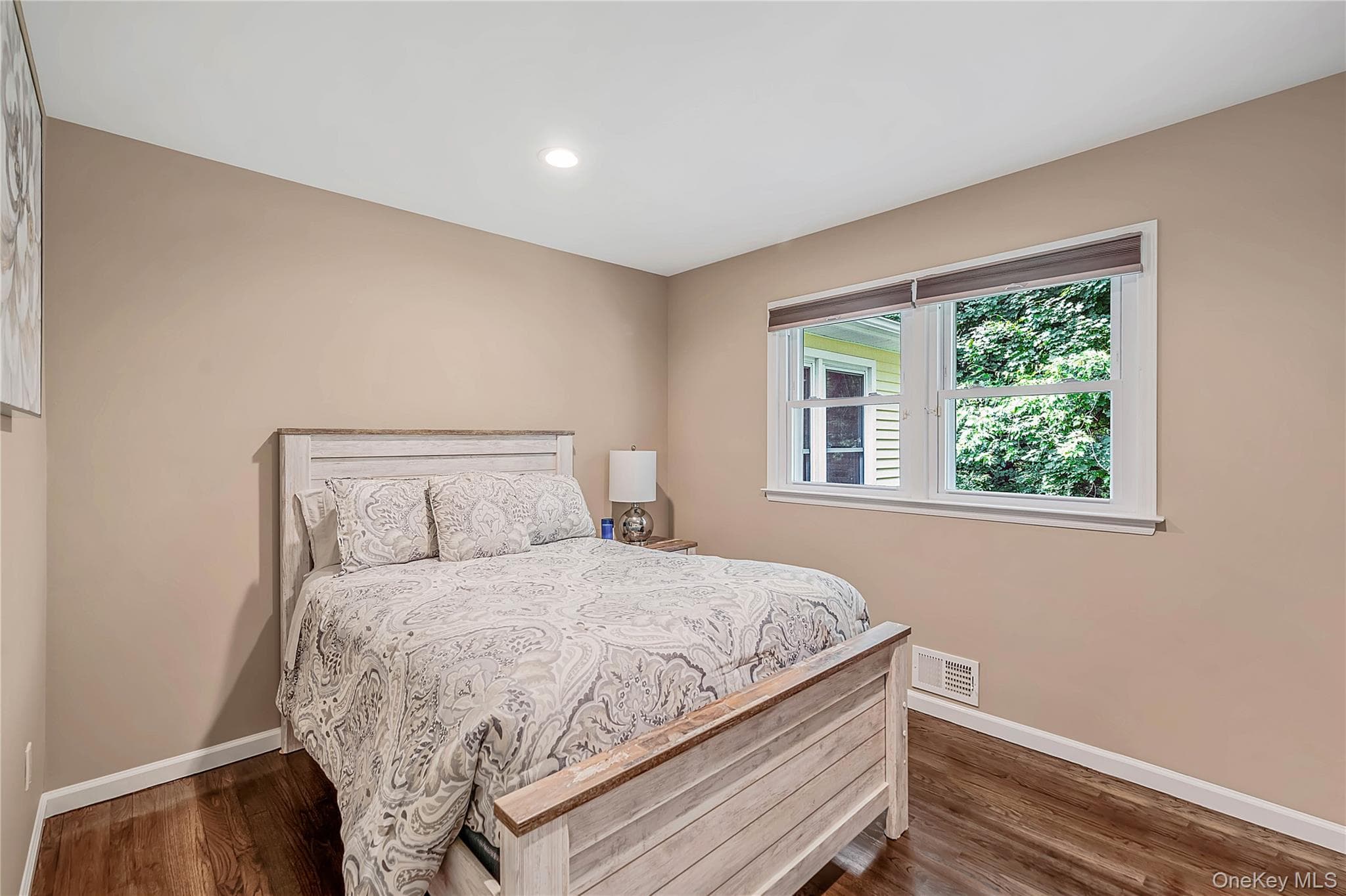 10 Williamsburg Drive thumbnail 12