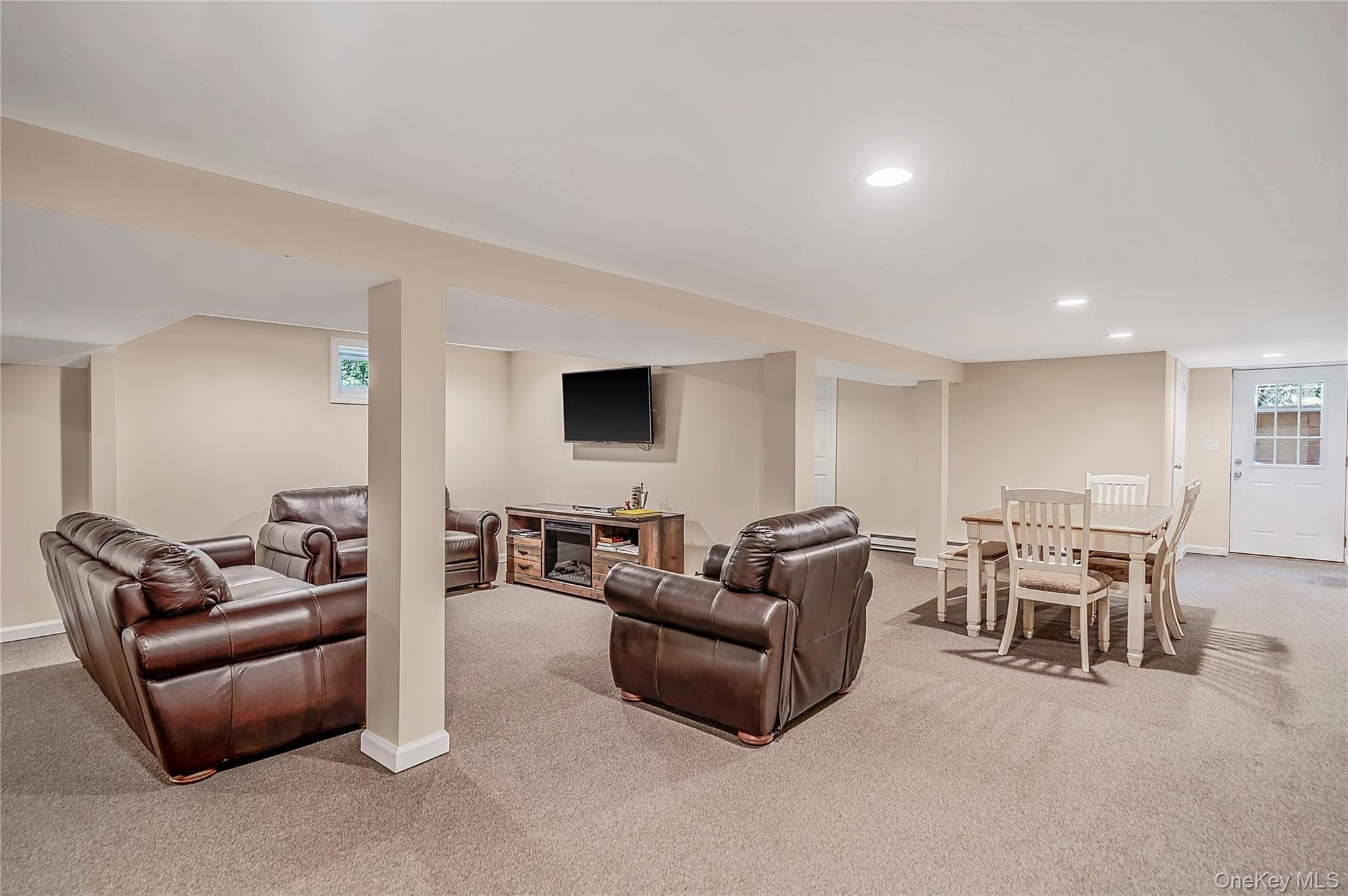10 Williamsburg Drive thumbnail 17