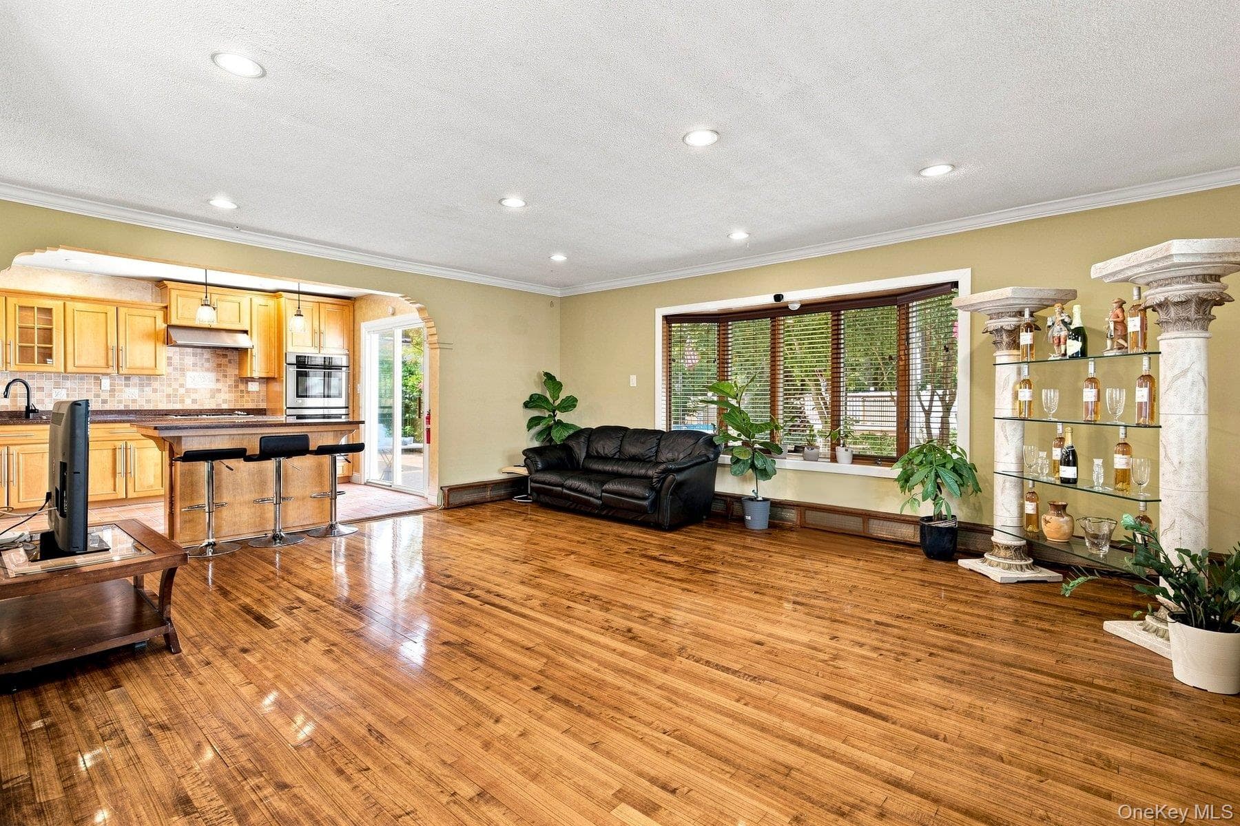 791 Cornwell Avenue thumbnail 11