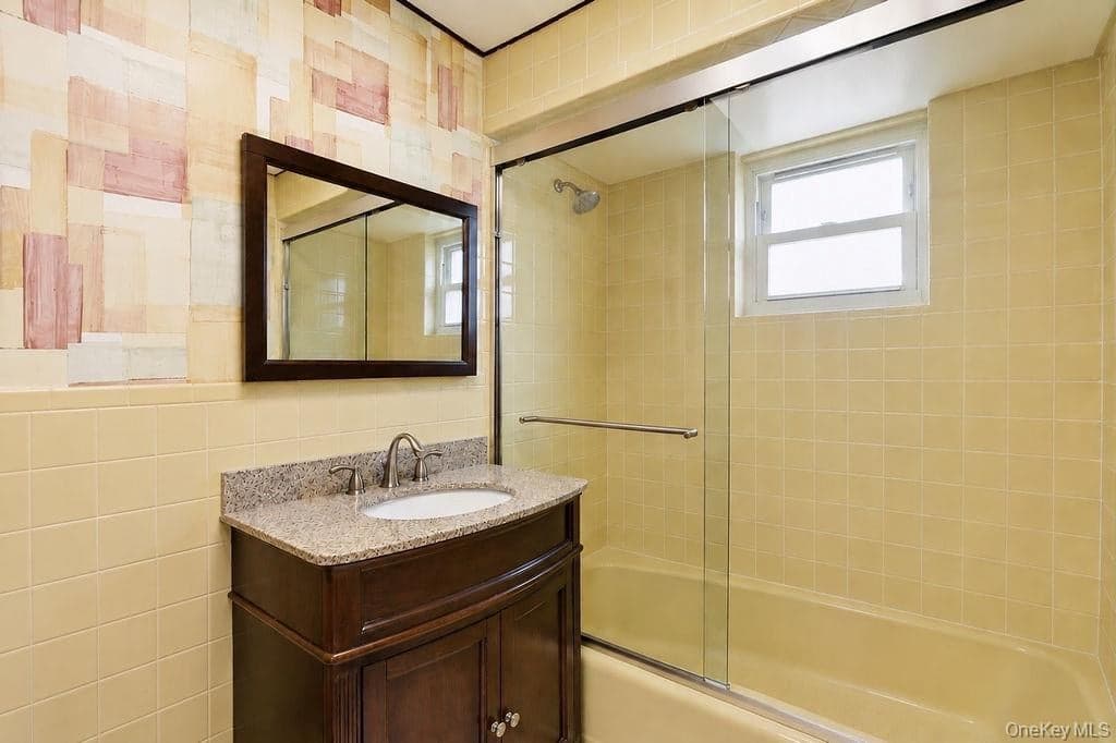 151-27 11th Avenue thumbnail 22