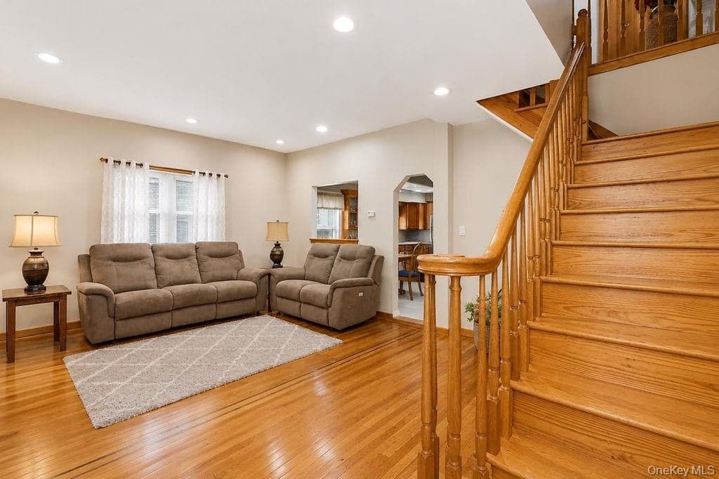 151-27 11th Avenue thumbnail 11