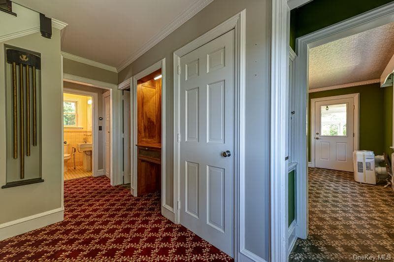 105 Laurel Lane thumbnail 14