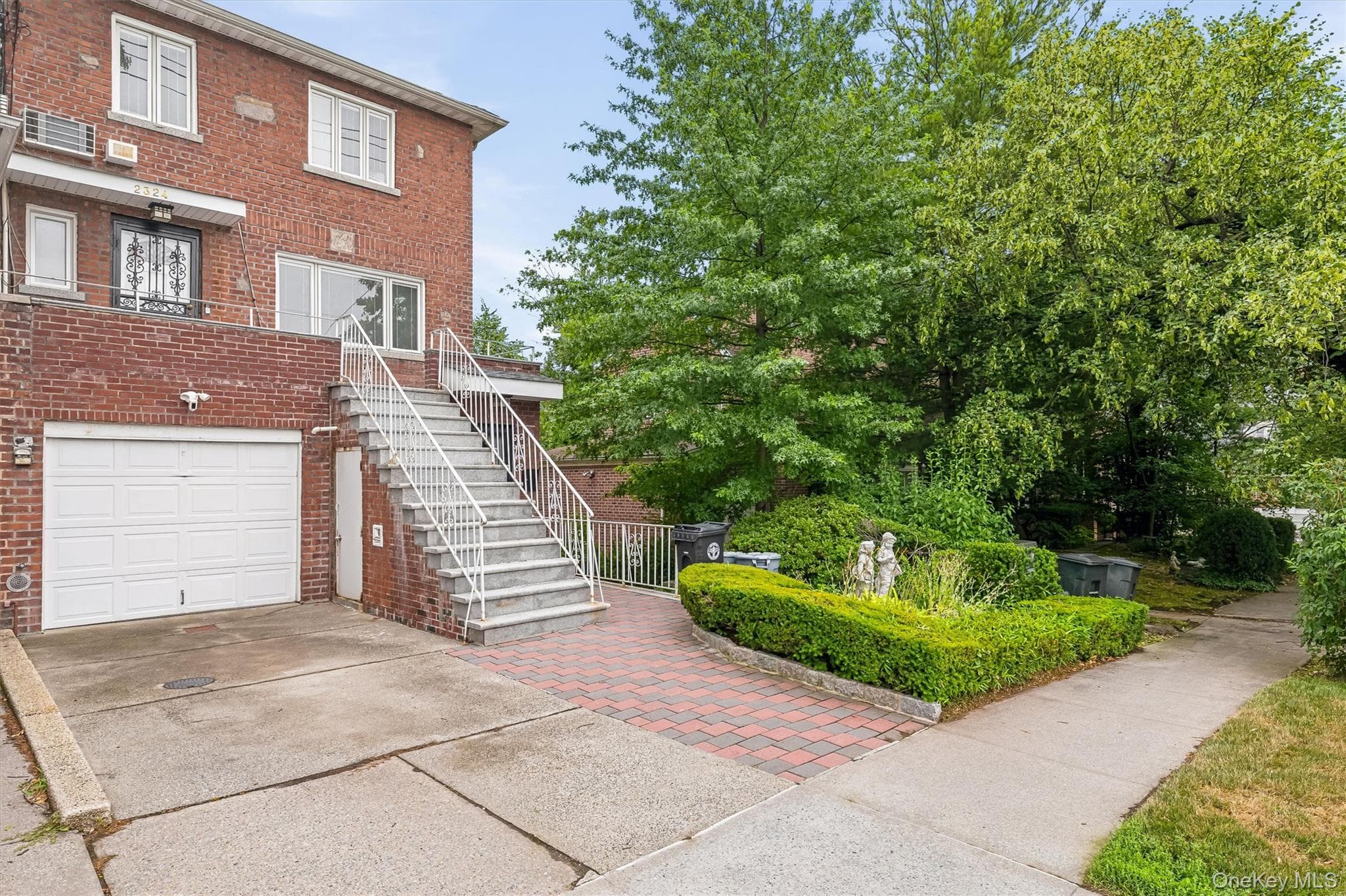 2324 Westervelt Avenue thumbnail 2