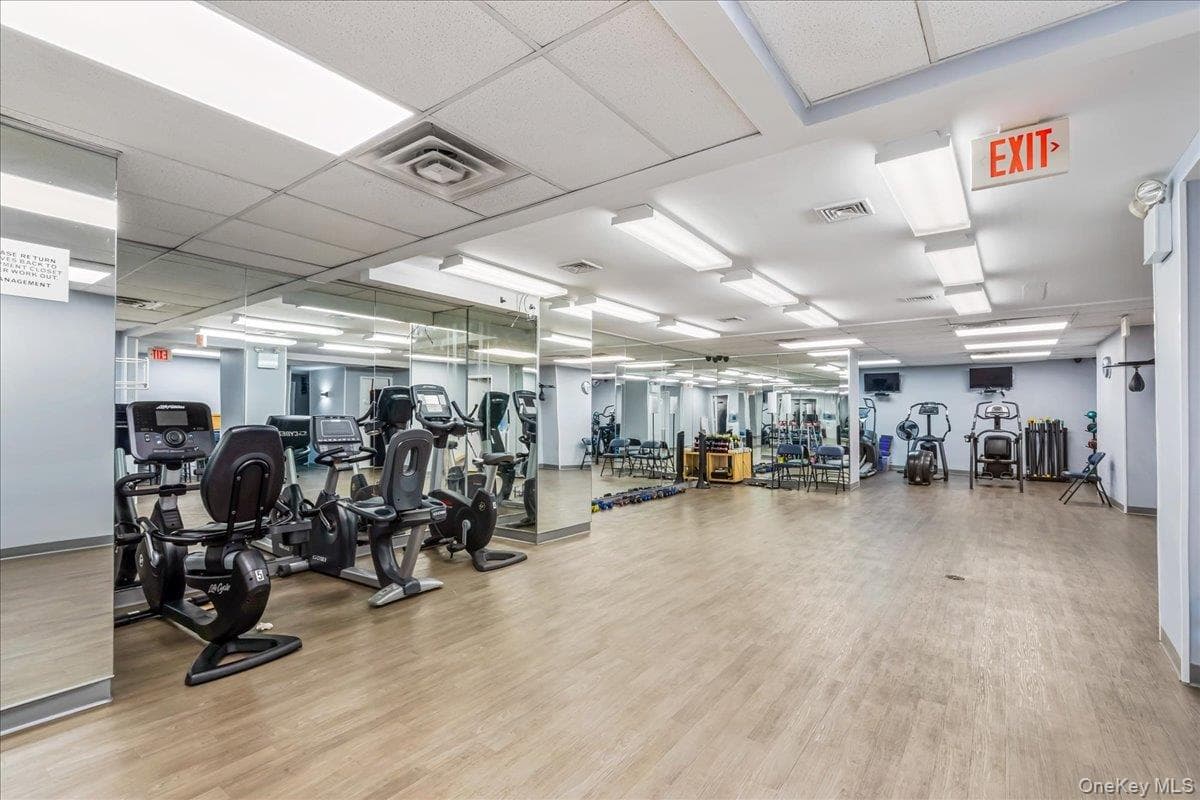 17-85 215th Street Unit: 11N thumbnail 34