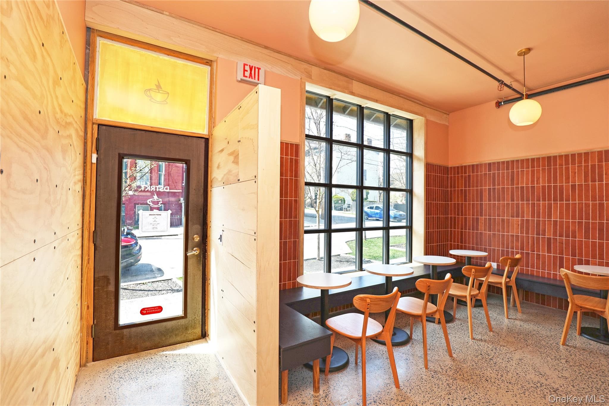 47 Lander Street thumbnail 13