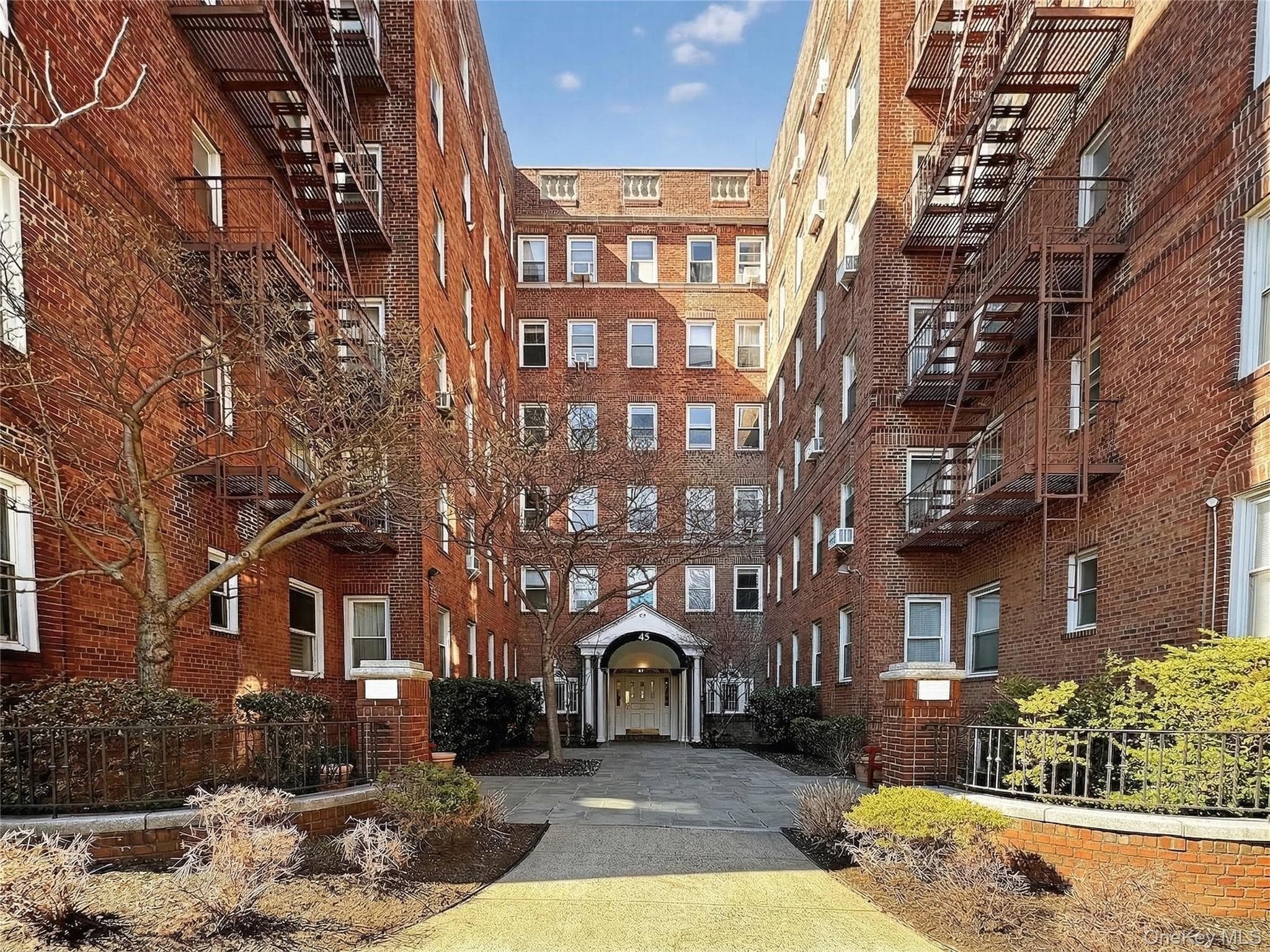 45 Kew Gardens Road Unit: 5N photo 1