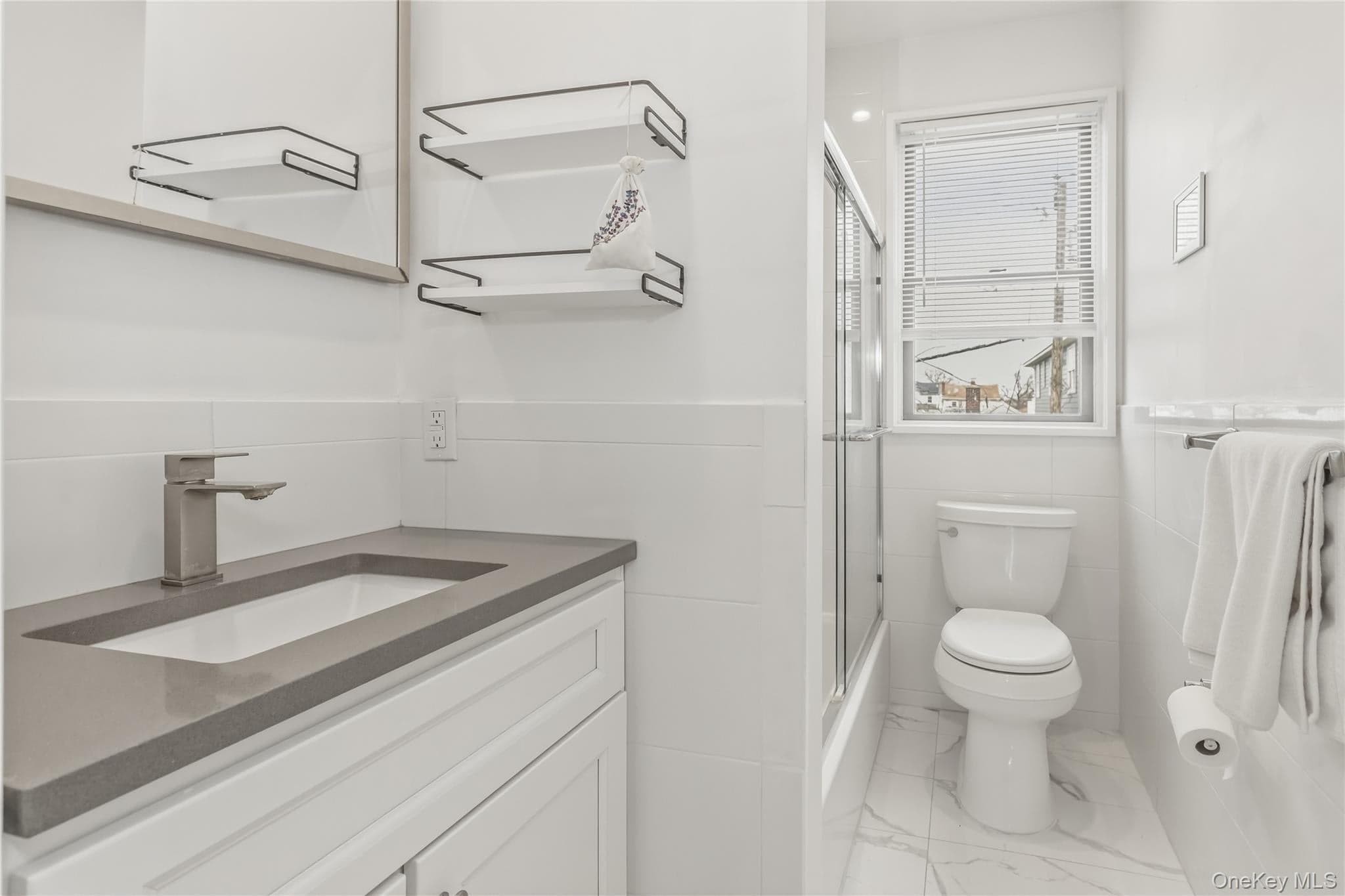 325 E Park Avenue thumbnail 23