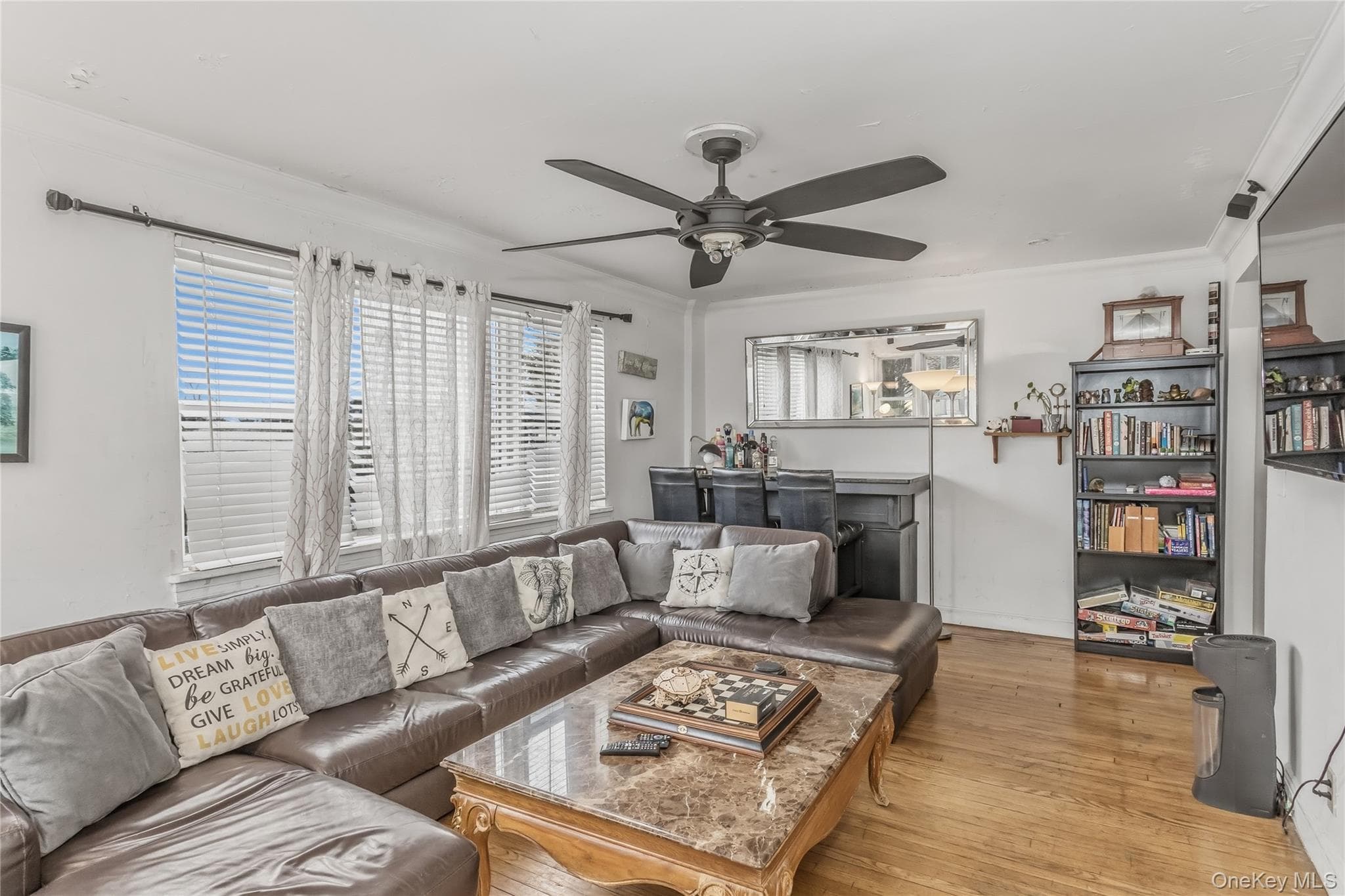 325 E Park Avenue thumbnail 24