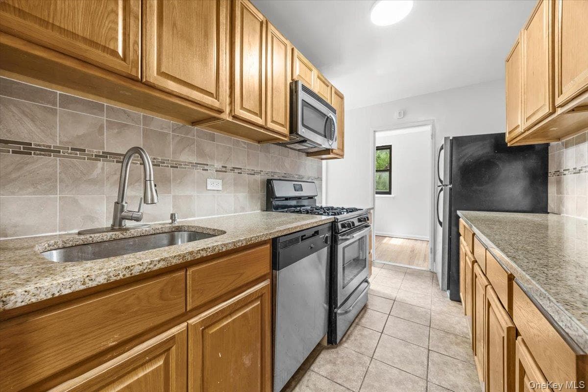 3260 Netherland Avenue Unit: 3F thumbnail 5