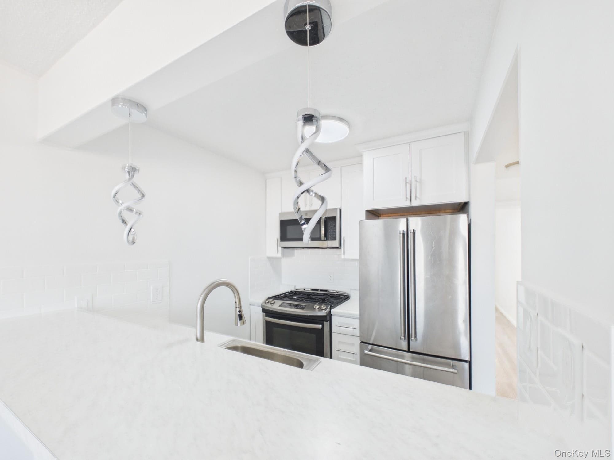 1222 Vyse Avenue thumbnail 14