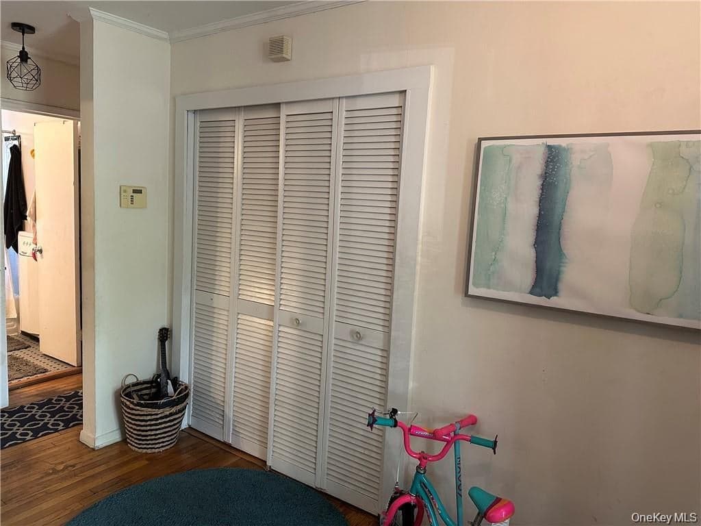 111 Lawrence Park Crescent Unit: 111 thumbnail 3