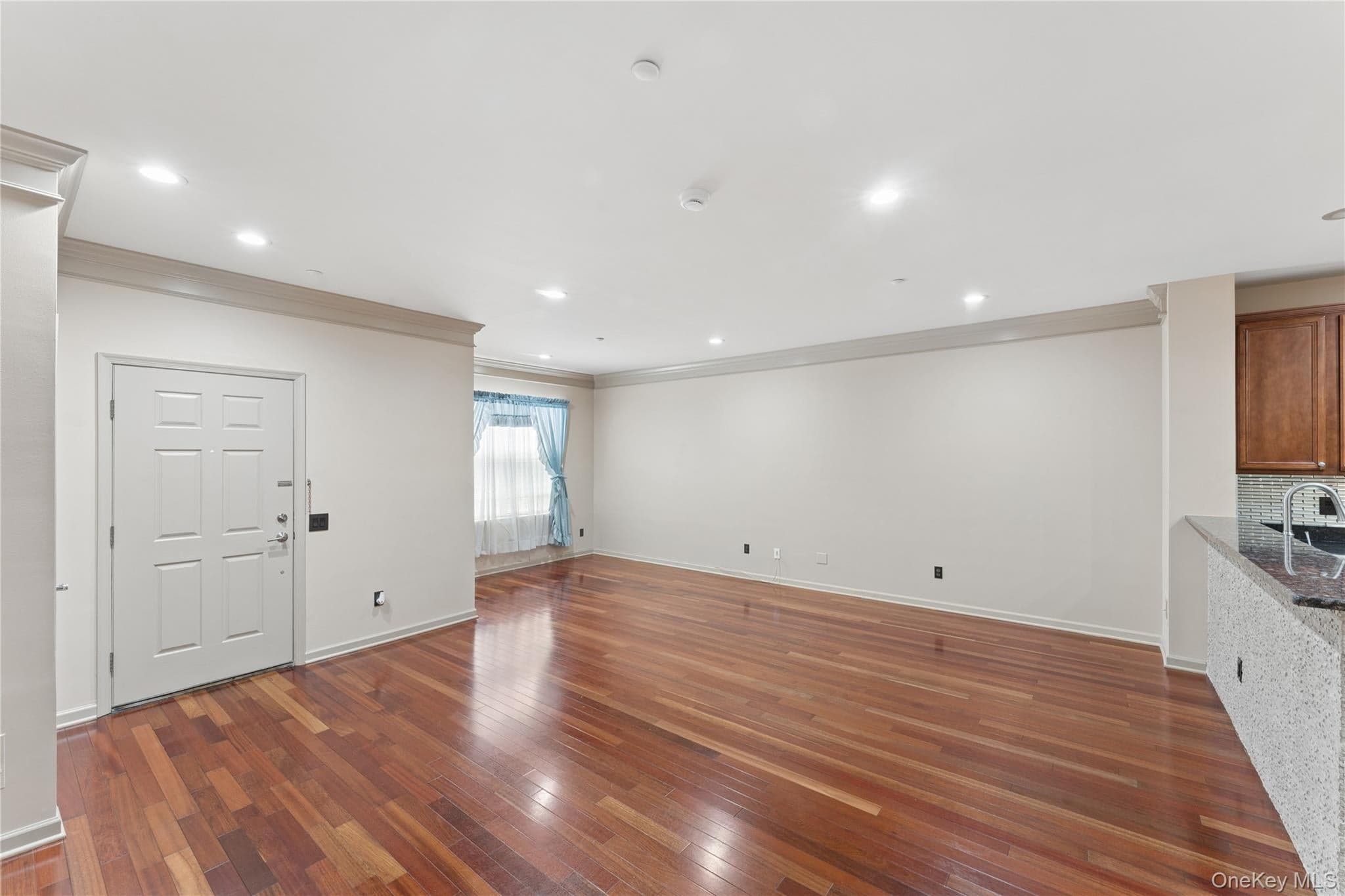 17 Strangford Court Unit: 109 thumbnail 6