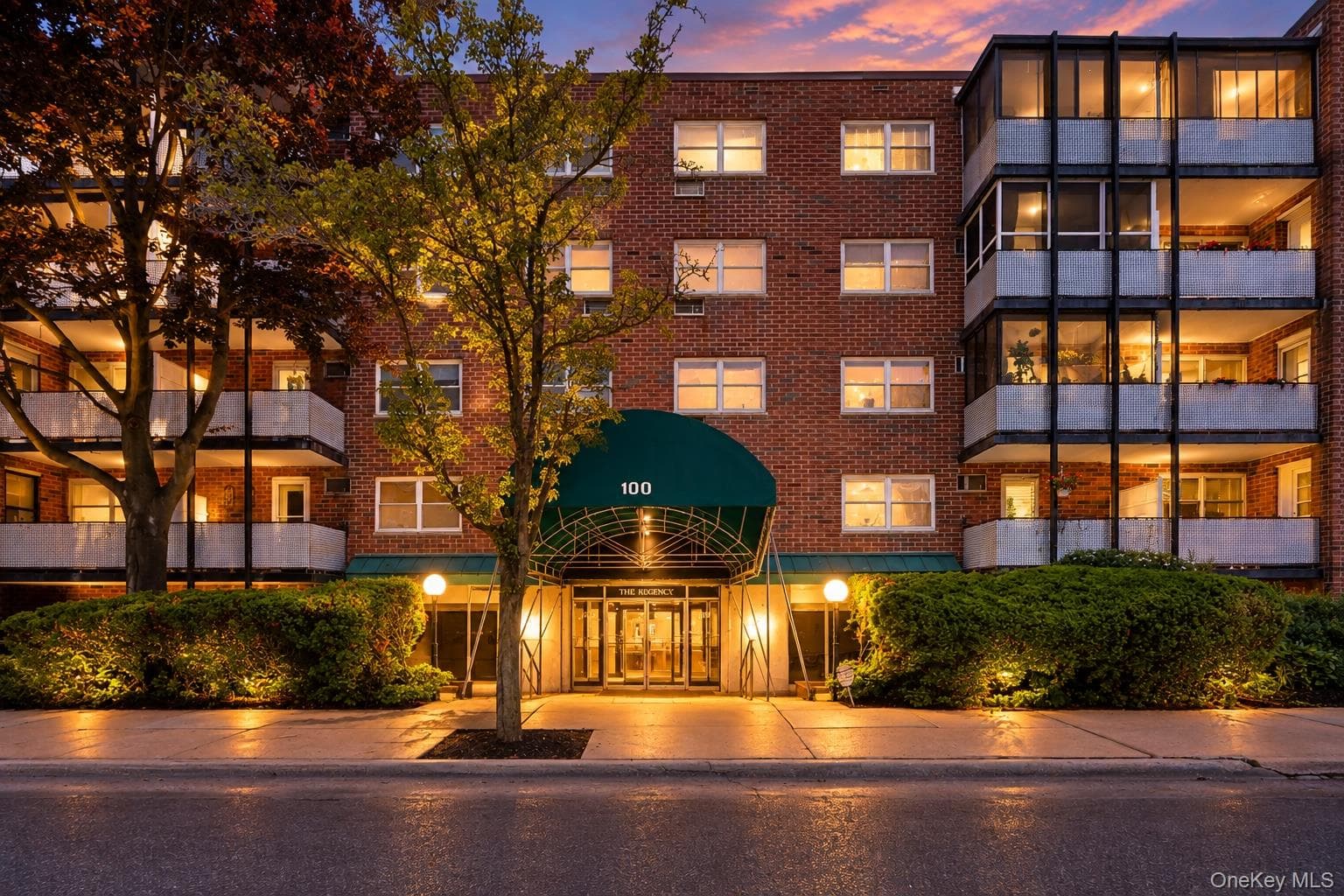 100 Lincoln Avenue Unit: 3D, Mineola