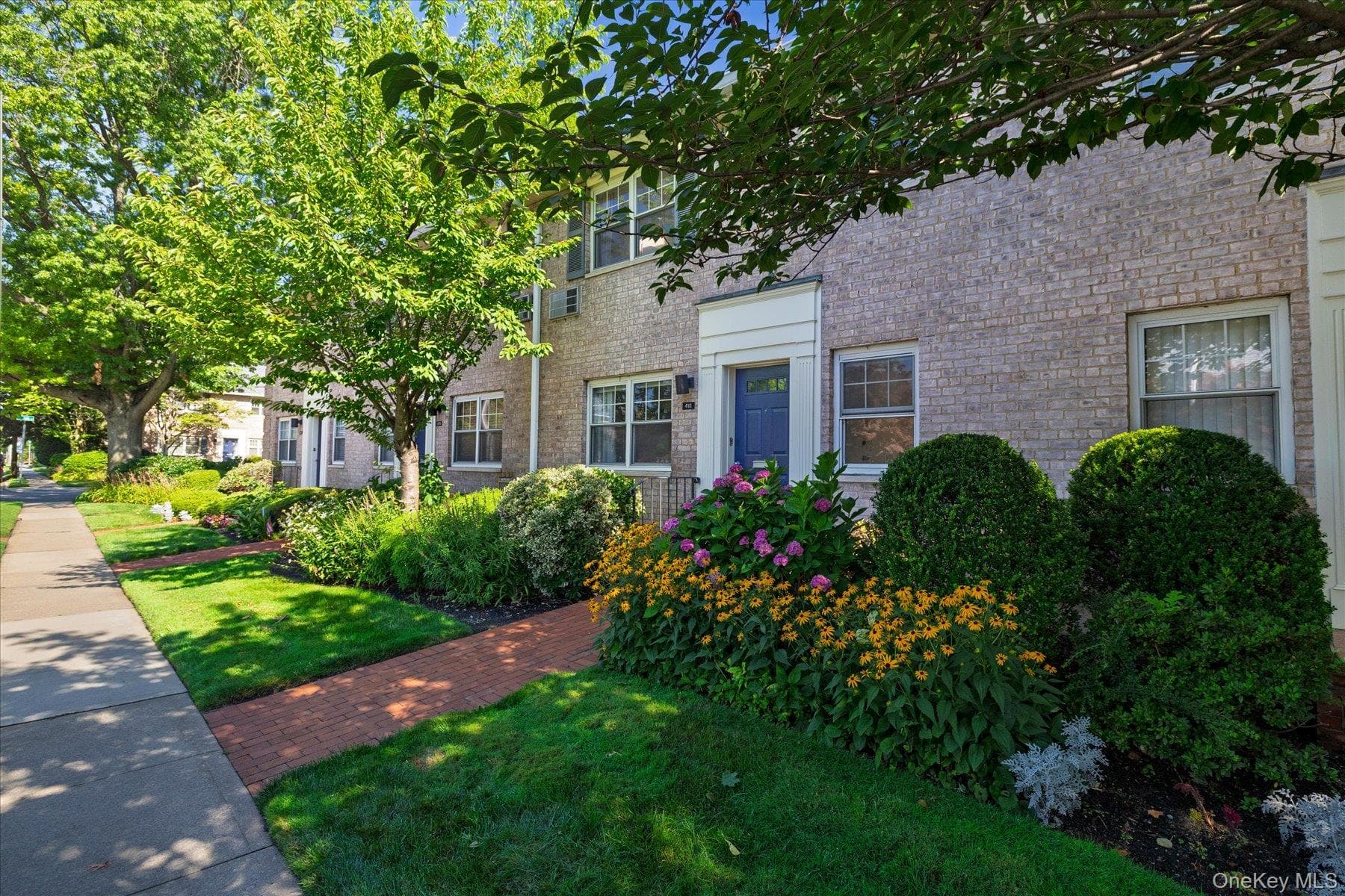 411 Merrick Road Unit: A thumbnail 3