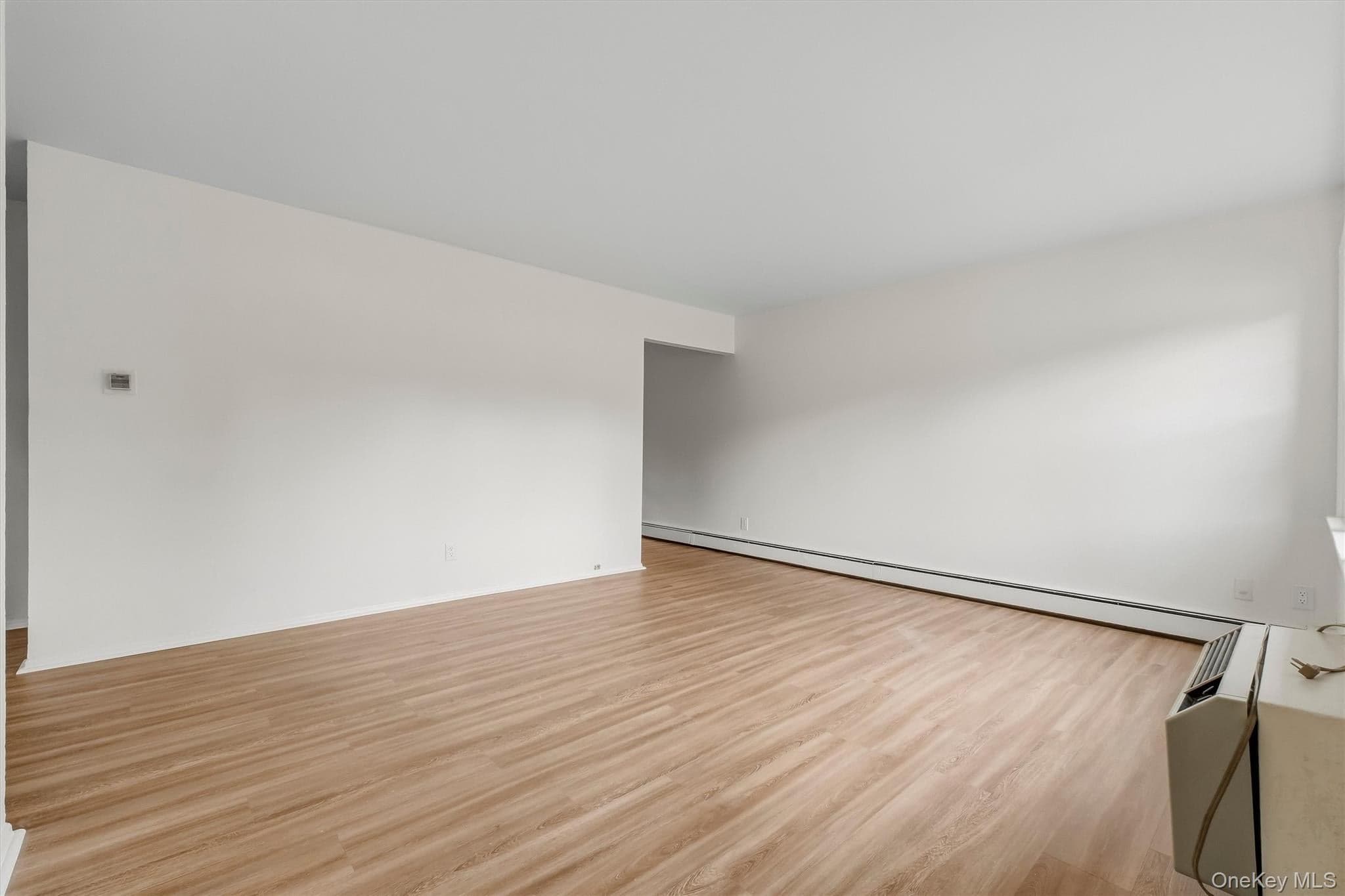 2710 South Road Unit: A5 thumbnail 4