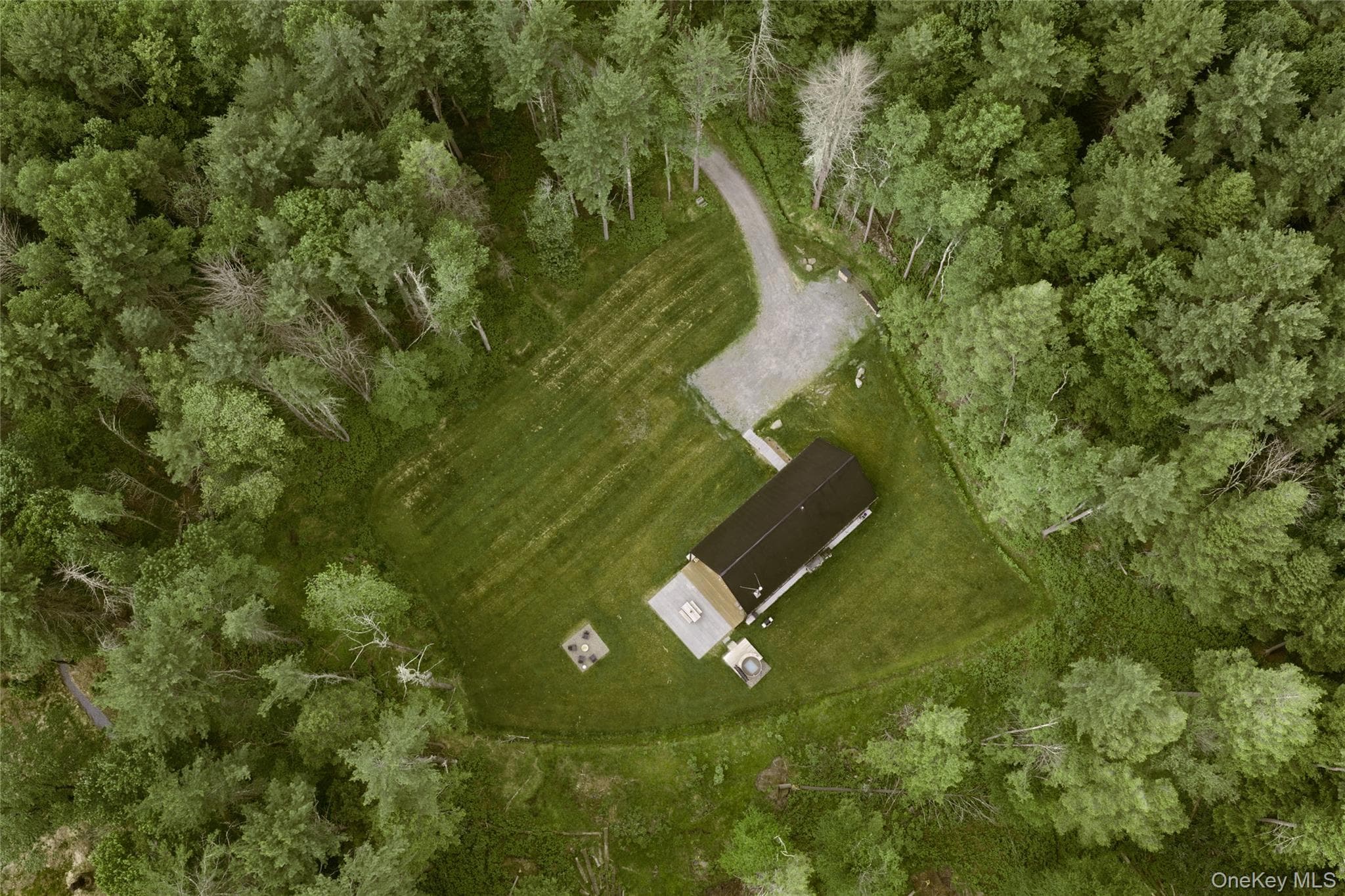 596 Perry Road thumbnail 36