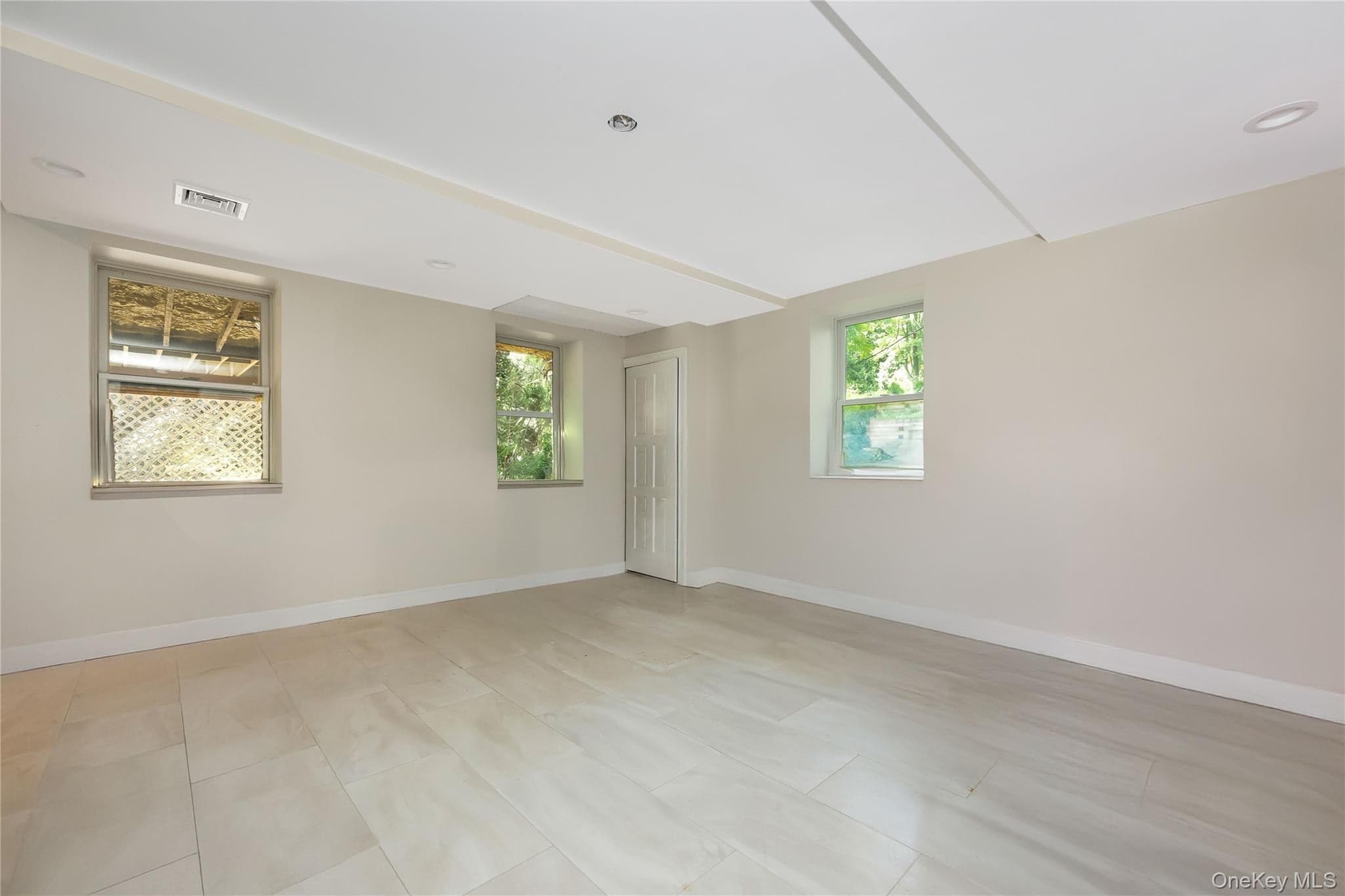 314 Mill Hill Road thumbnail 16