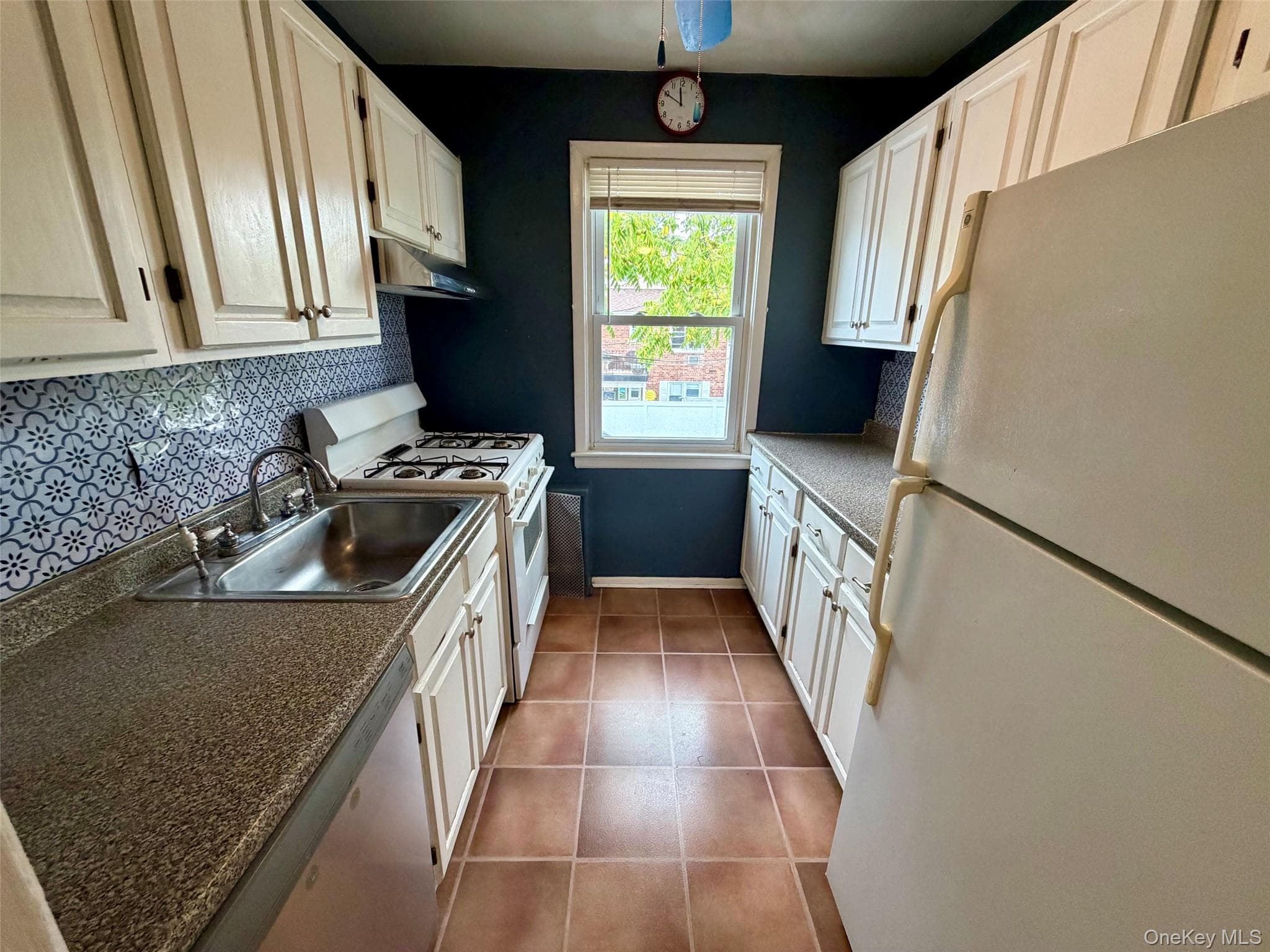 1600 Grand Avenue Unit: R3 thumbnail 2