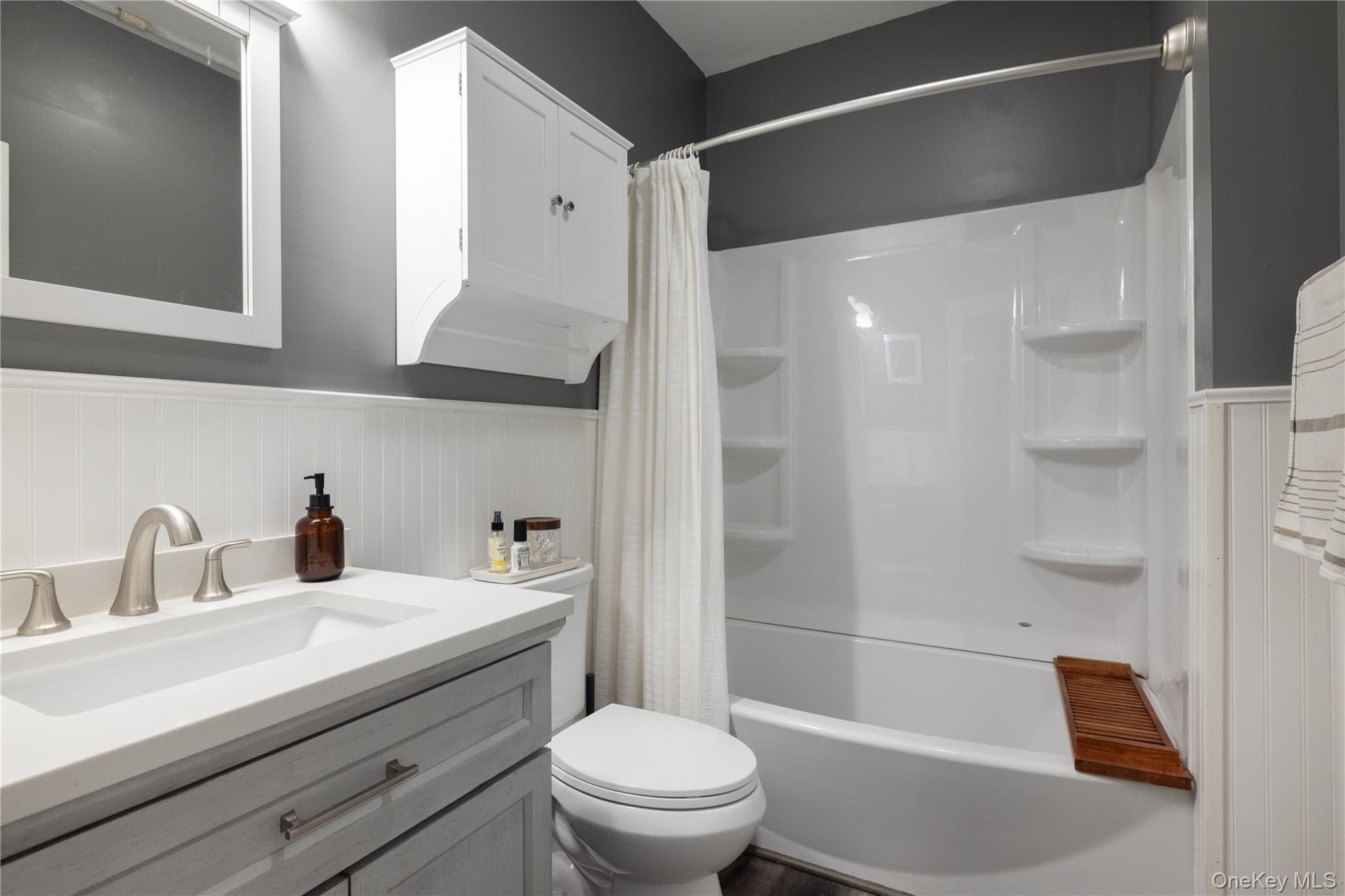 678 Plass Road thumbnail 18