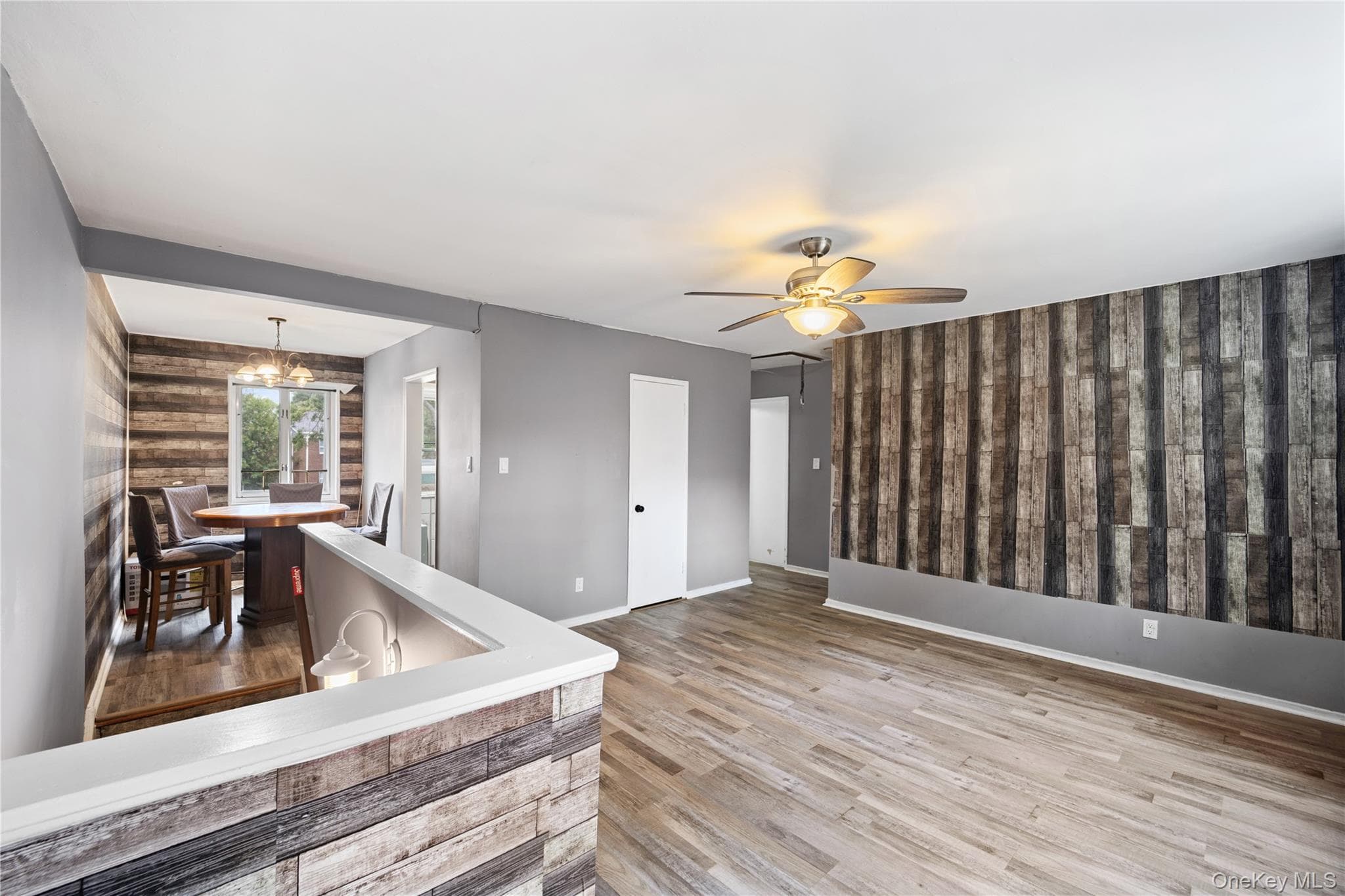 224-02 Stronghurst Avenue Unit: 208 thumbnail 2