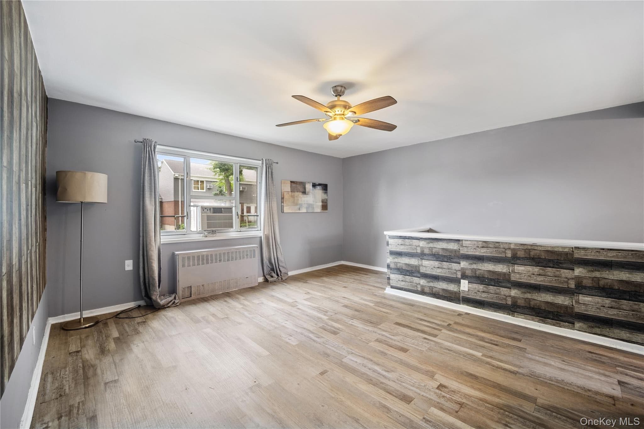 224-02 Stronghurst Avenue Unit: 208 thumbnail 4