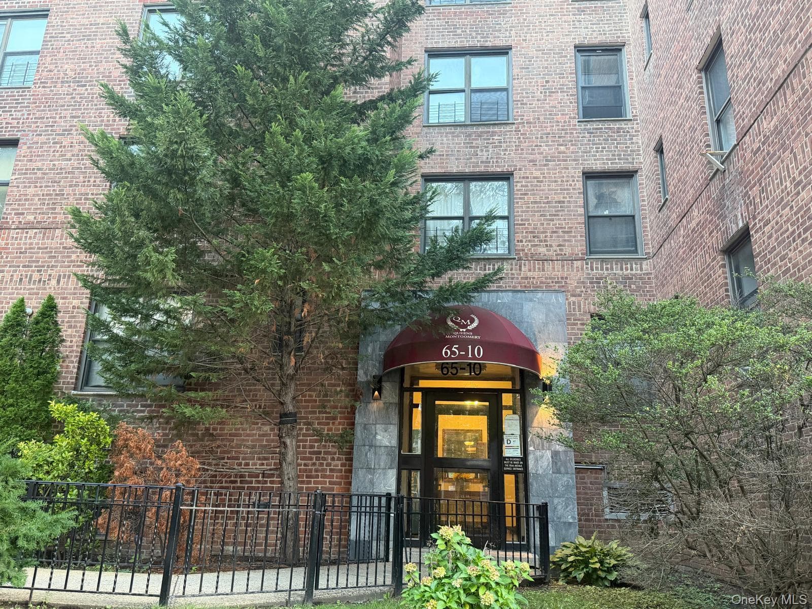 6510 108th Street Unit: 4G, Forest Hills