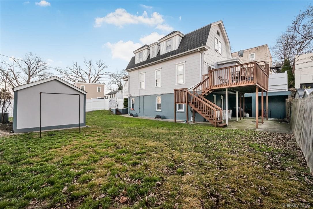 451 W 258th Street thumbnail 27