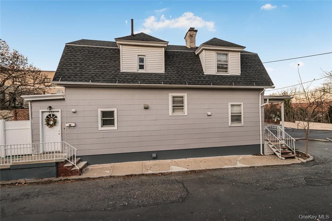 451 W 258th Street thumbnail 33
