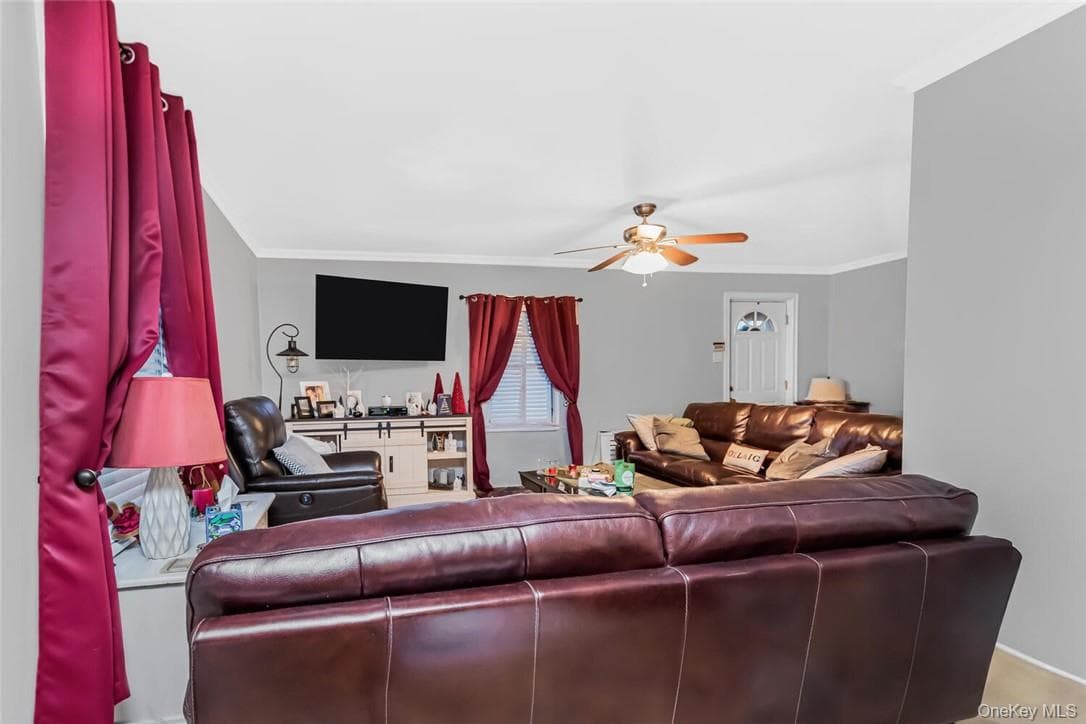 451 W 258th Street thumbnail 11