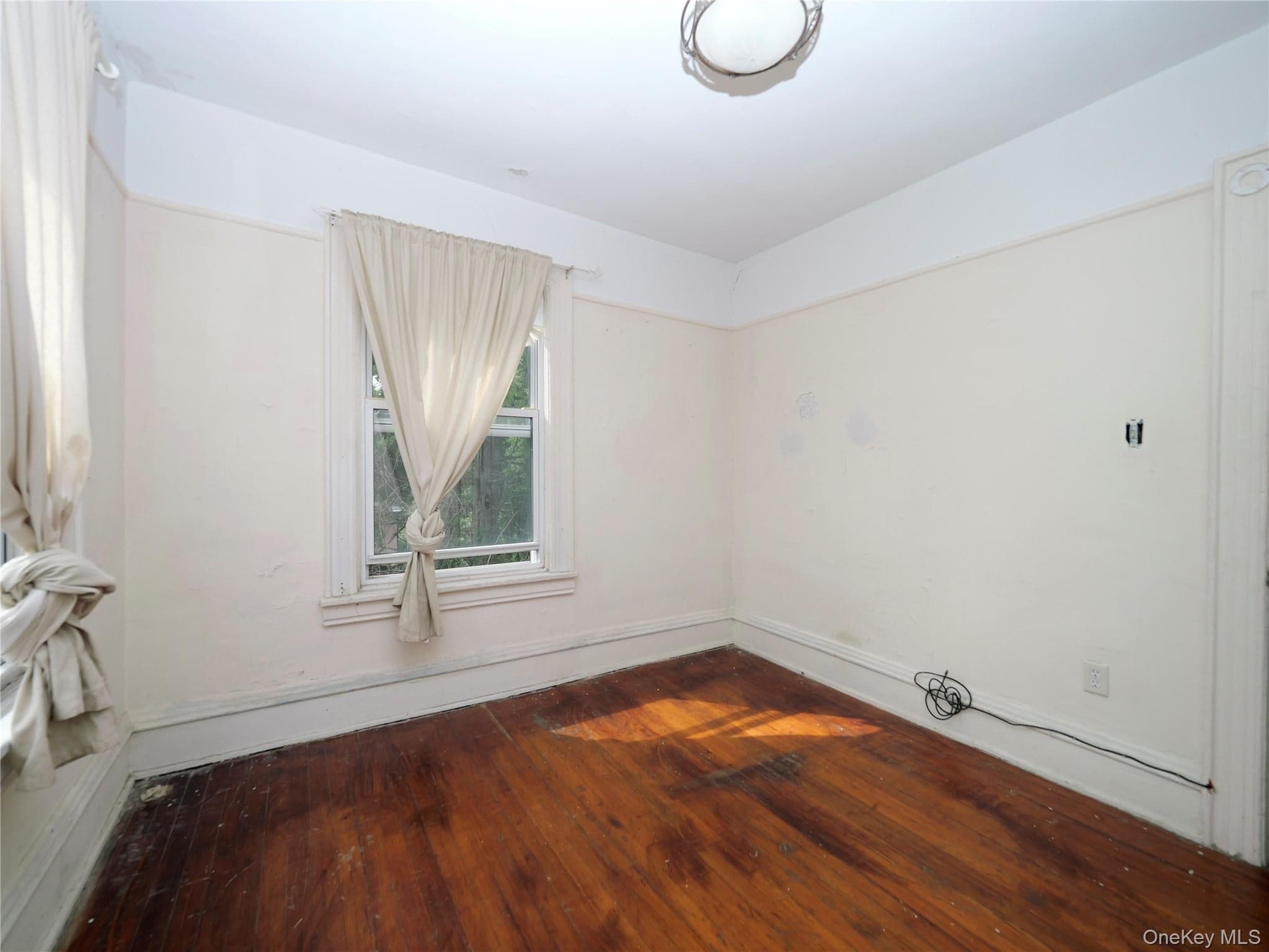 277 Grand Street thumbnail 11