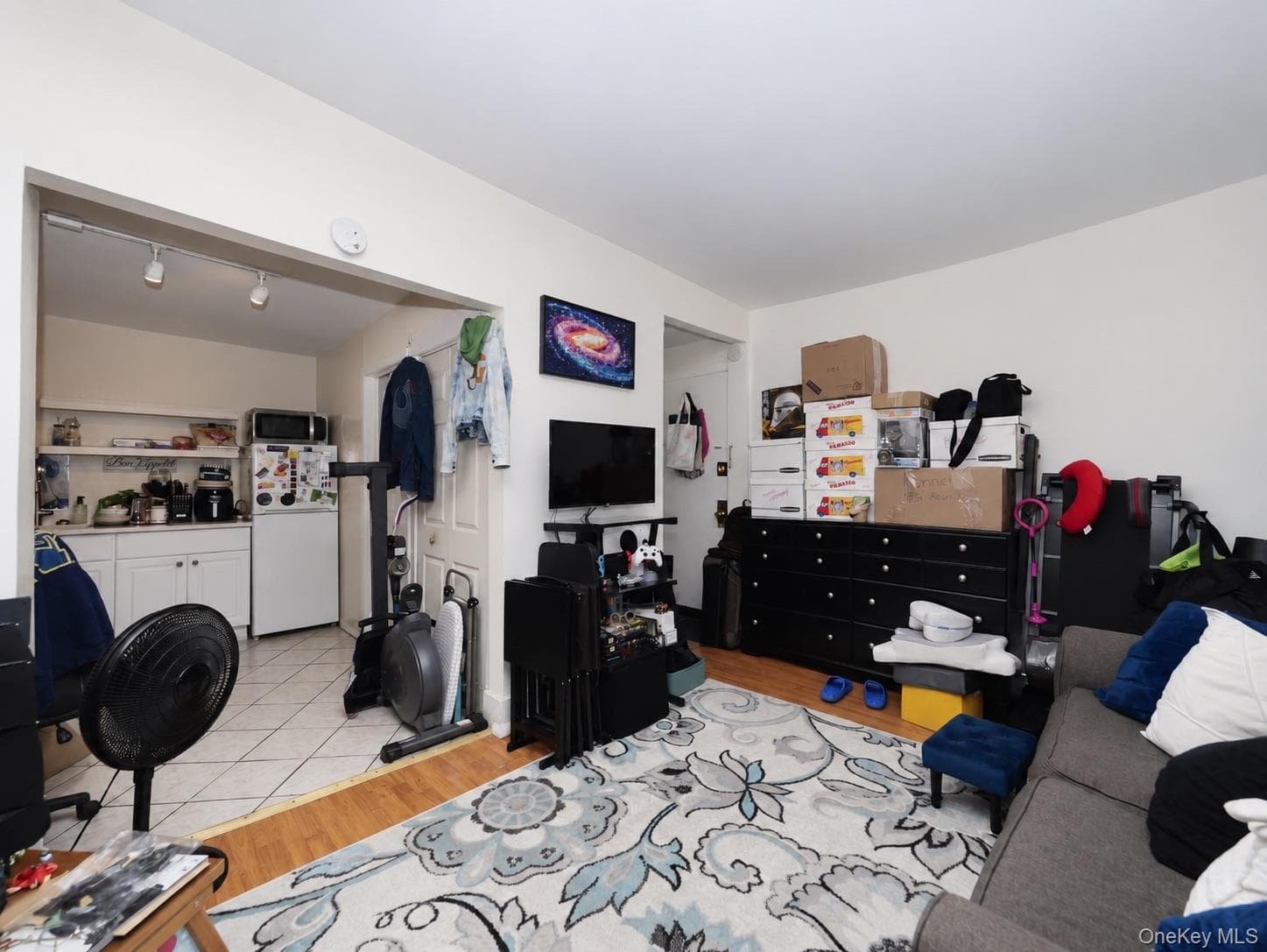 277 Grand Street thumbnail 25