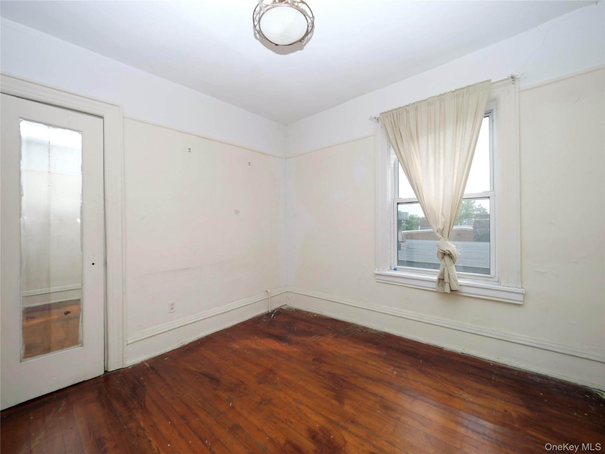 277 Grand Street thumbnail 12