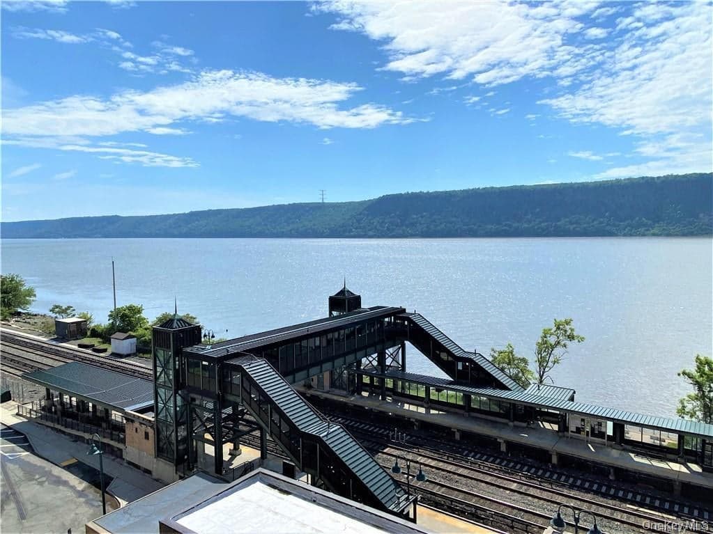 1085 Warburton Avenue Unit: 820 thumbnail 30