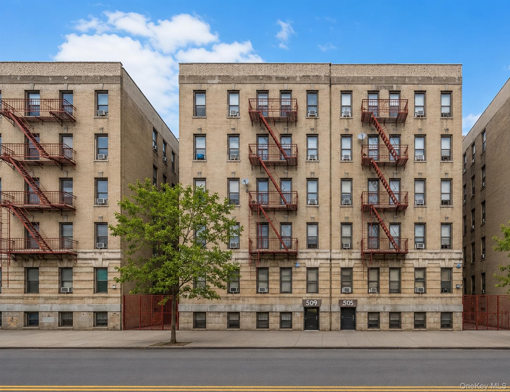 509 W 183rd Street thumbnail 3