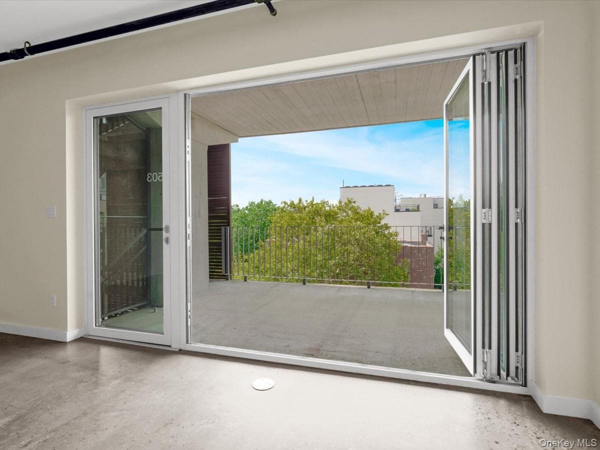 651 New York Avenue Unit: 503 thumbnail 6