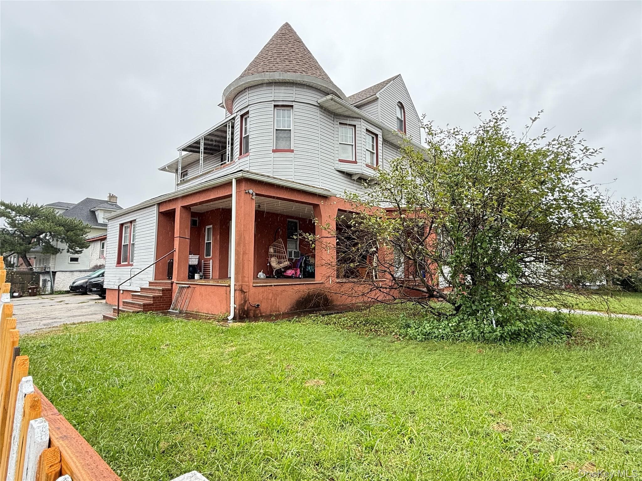 3815 Sea Gate Avenue thumbnail 2