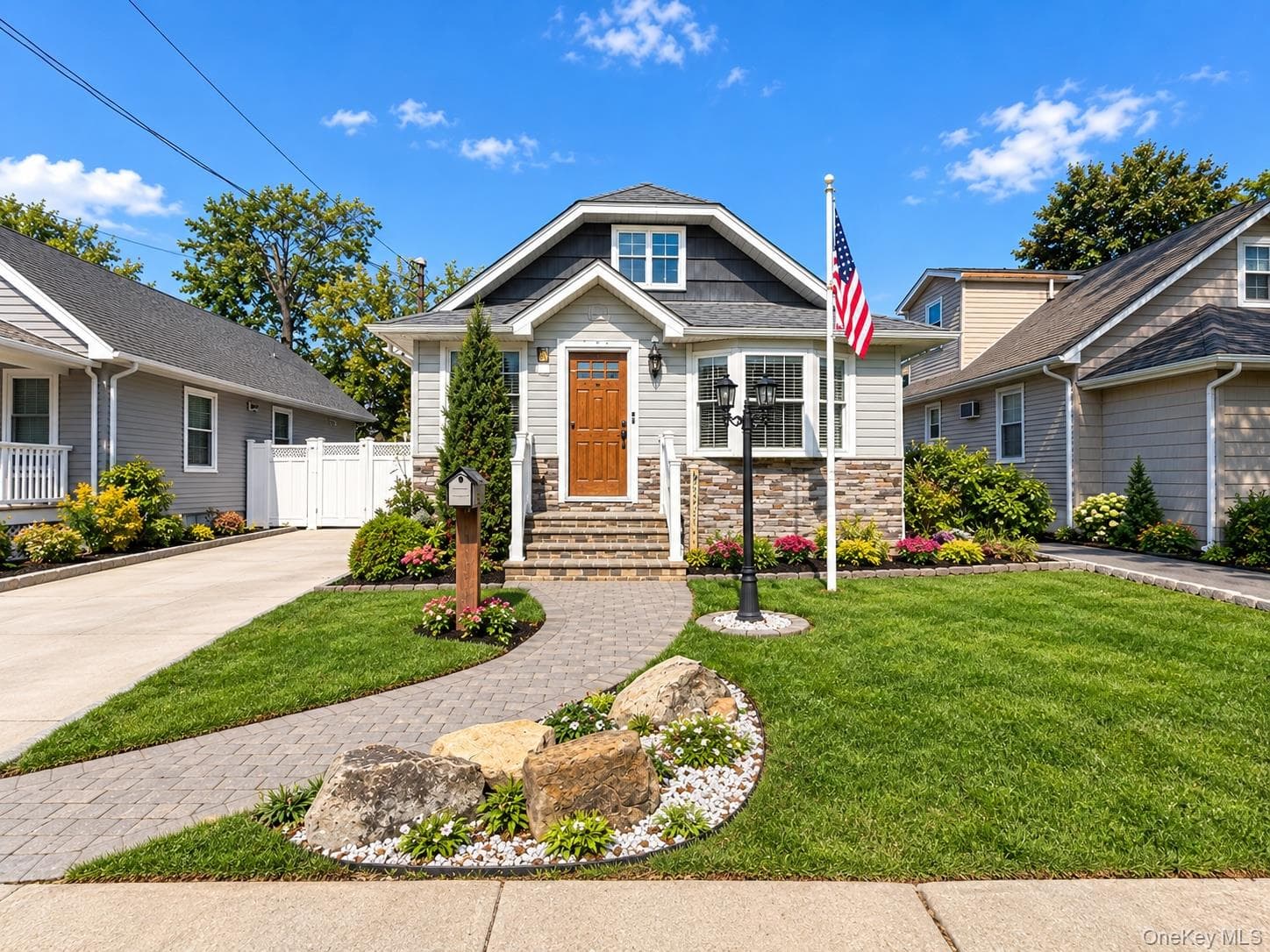 1075 Steele Boulevard photo 1