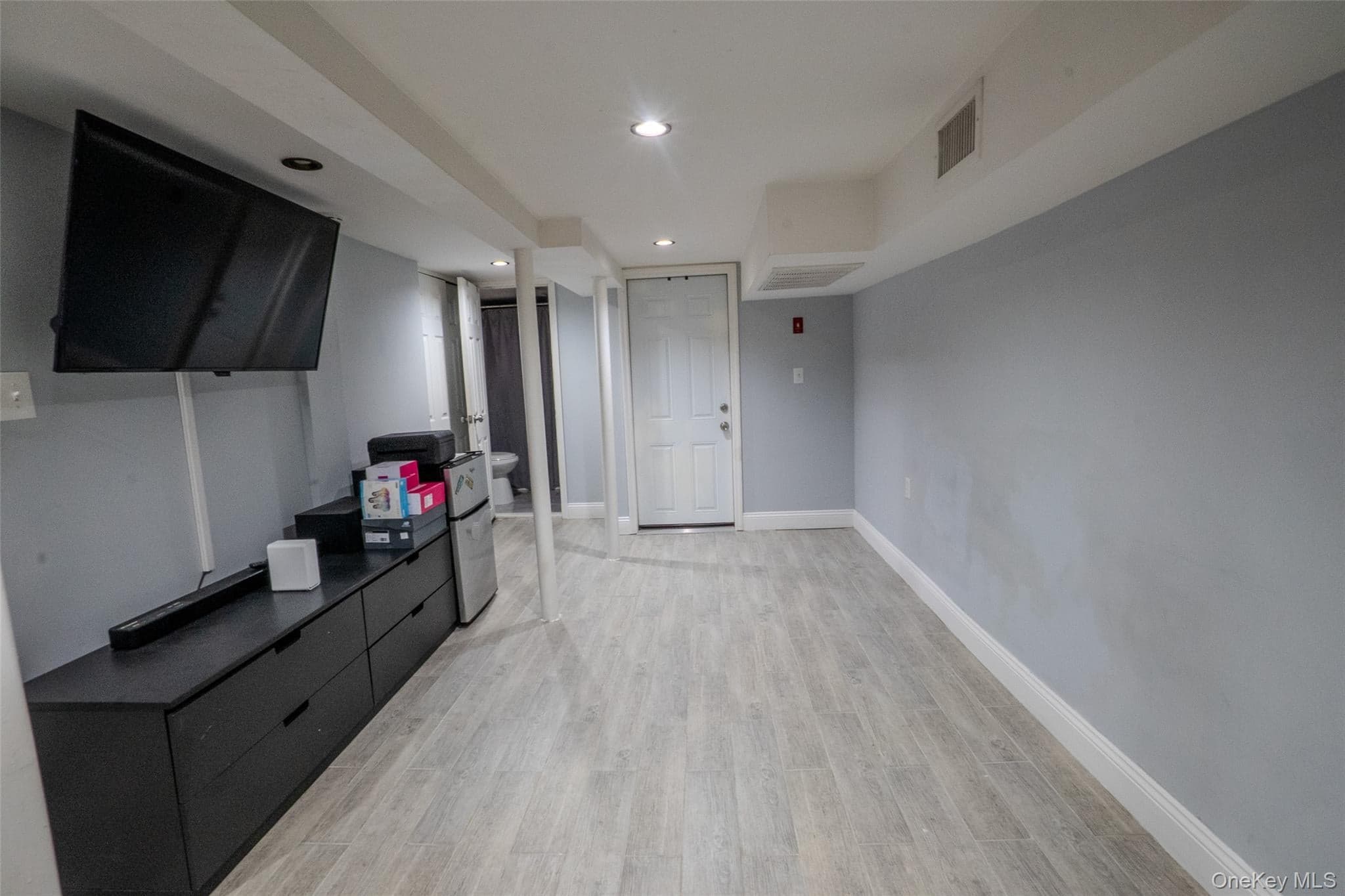 749 Vincent Avenue thumbnail 10