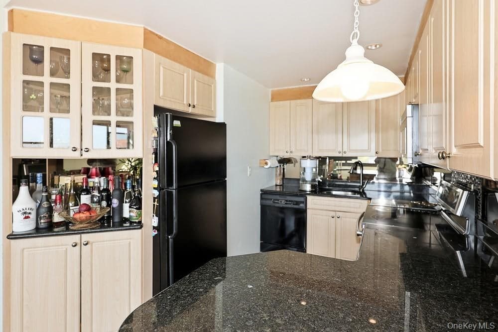 10-34 166th Street Unit: 9D thumbnail 15