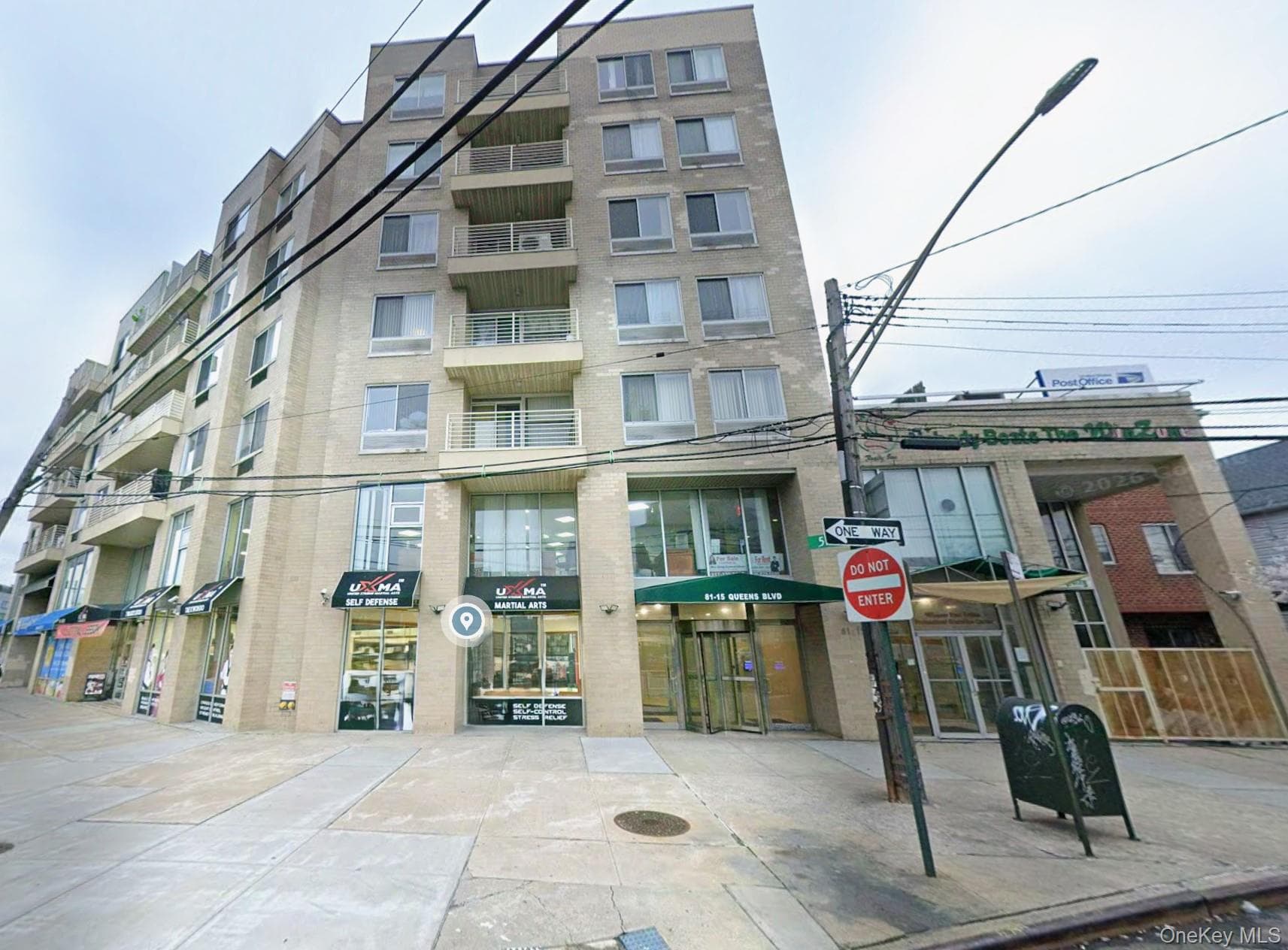 81-15 Queens Boulevard Unit: 4J, Elmhurst