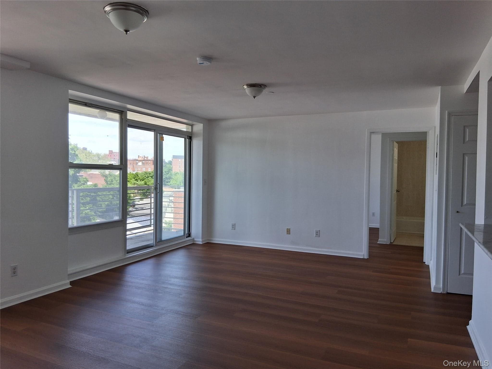 81-15 Queens Boulevard Unit: 4J thumbnail 11