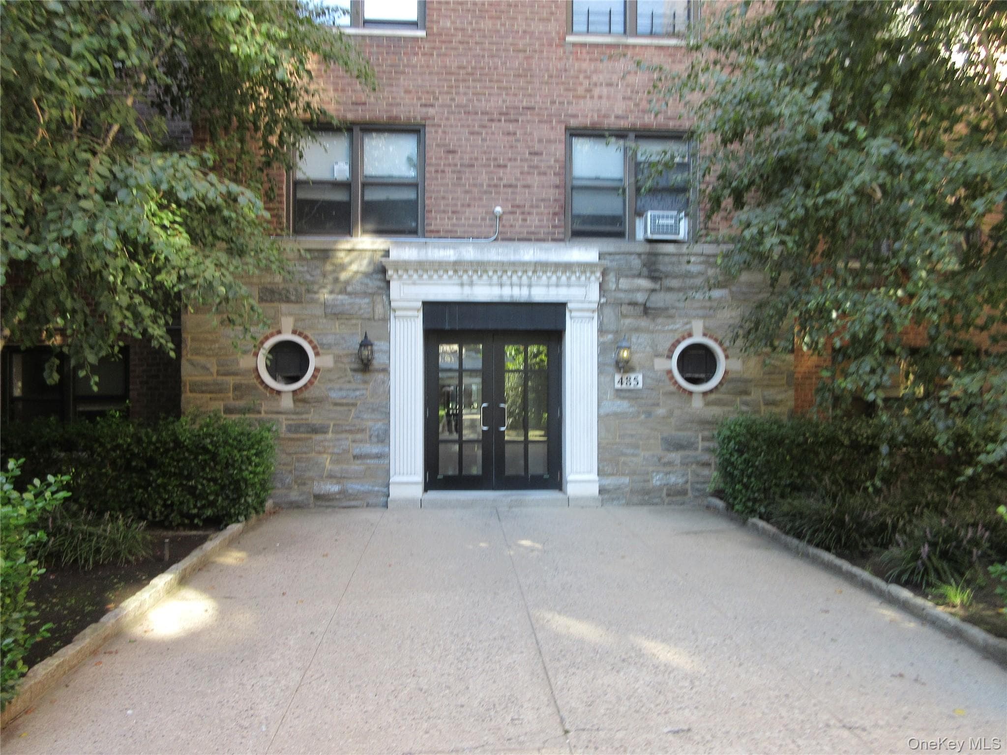 485 East Lincoln Avenue Unit: 212 thumbnail 2