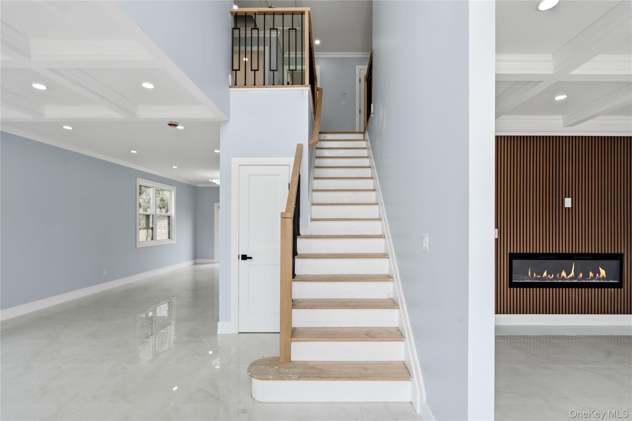 145 Bethpage Road thumbnail 2