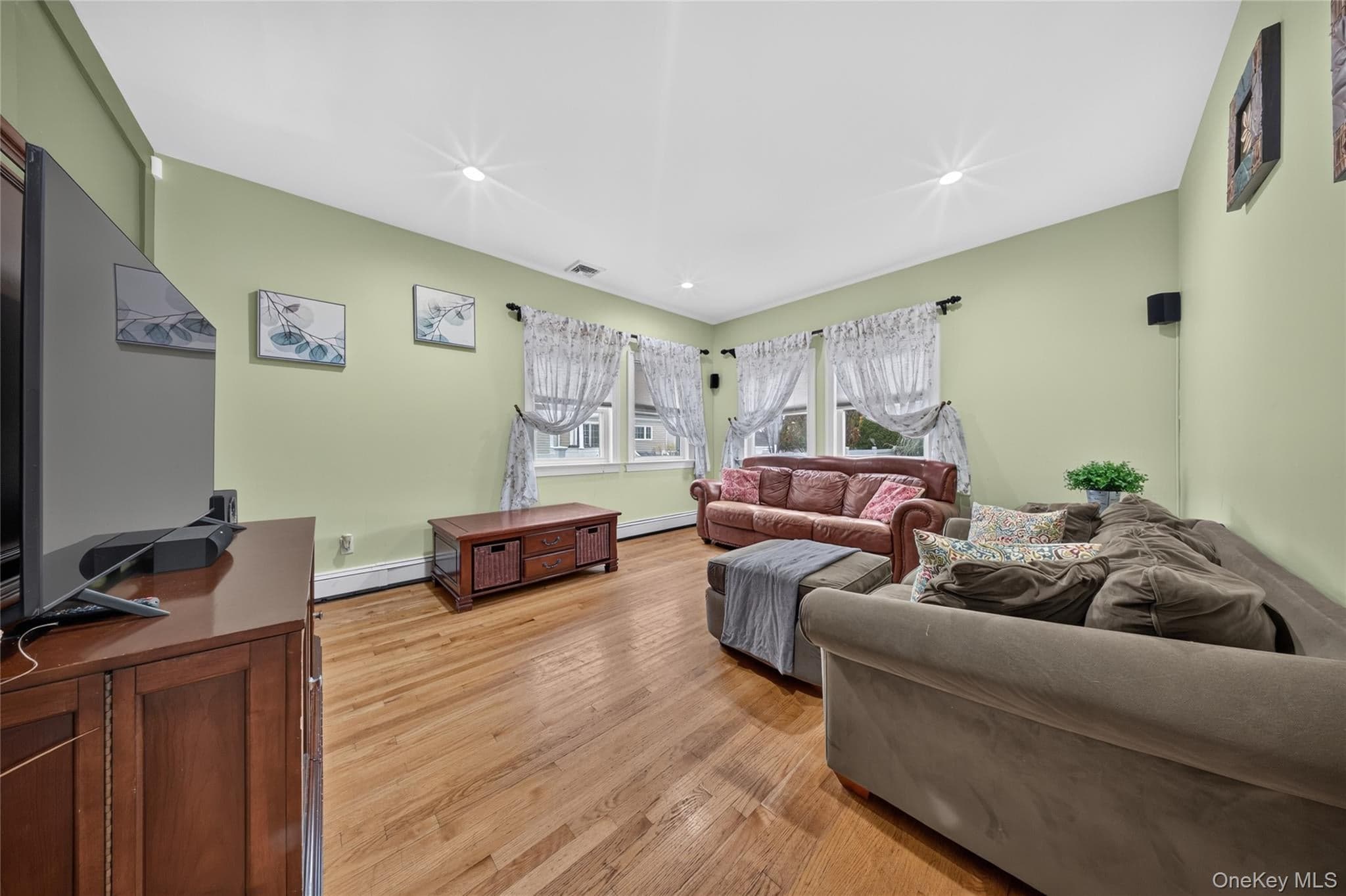 2021 Decatur Avenue thumbnail 14