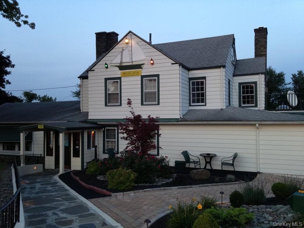 1725 Route 9w thumbnail 2
