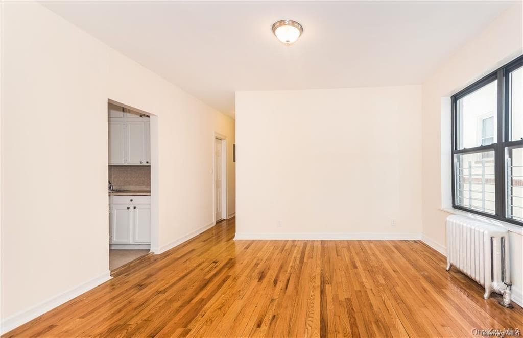 204 W 260th Street thumbnail 9