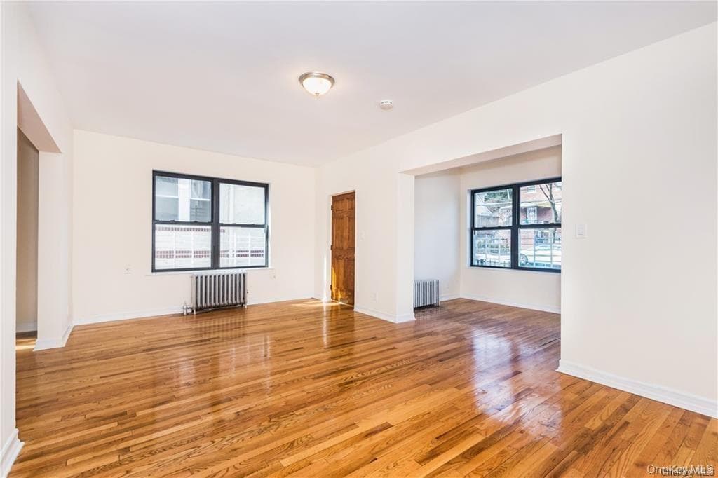 204 W 260th Street thumbnail 2